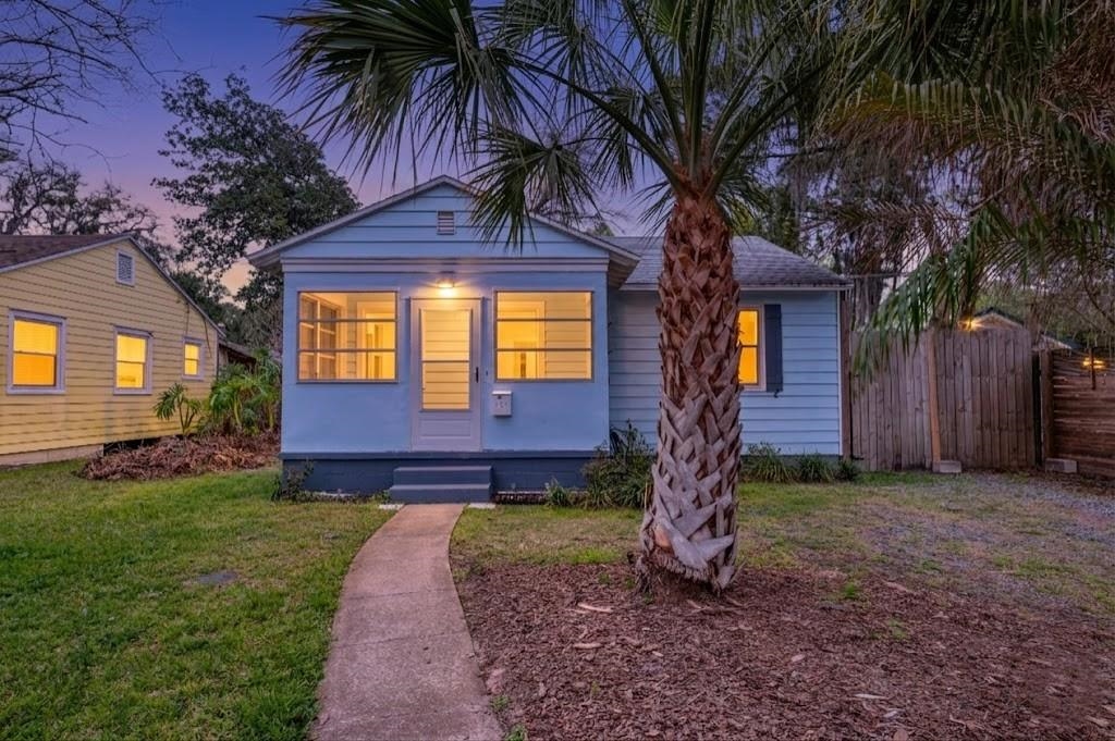 Image 35 of 58 For 36 Park Ave  