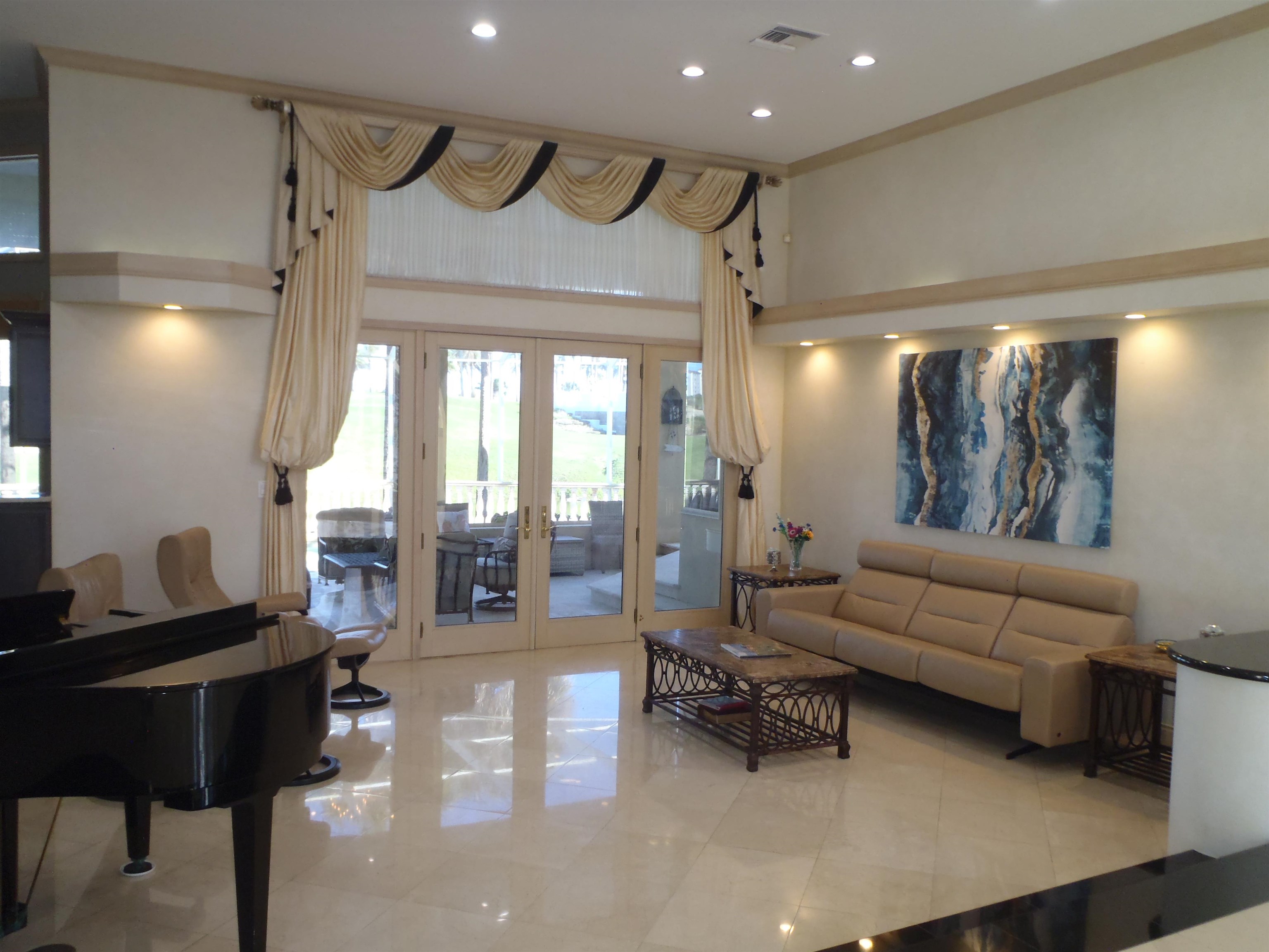 Image 9 of 33 For 25 San Marco Court