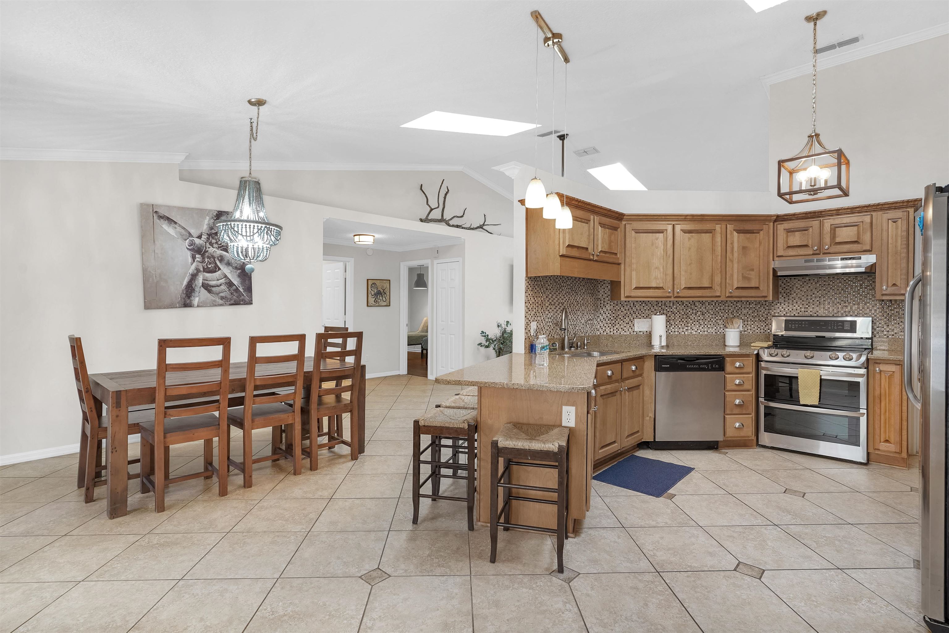 Image 10 of 35 For 404 14th St  