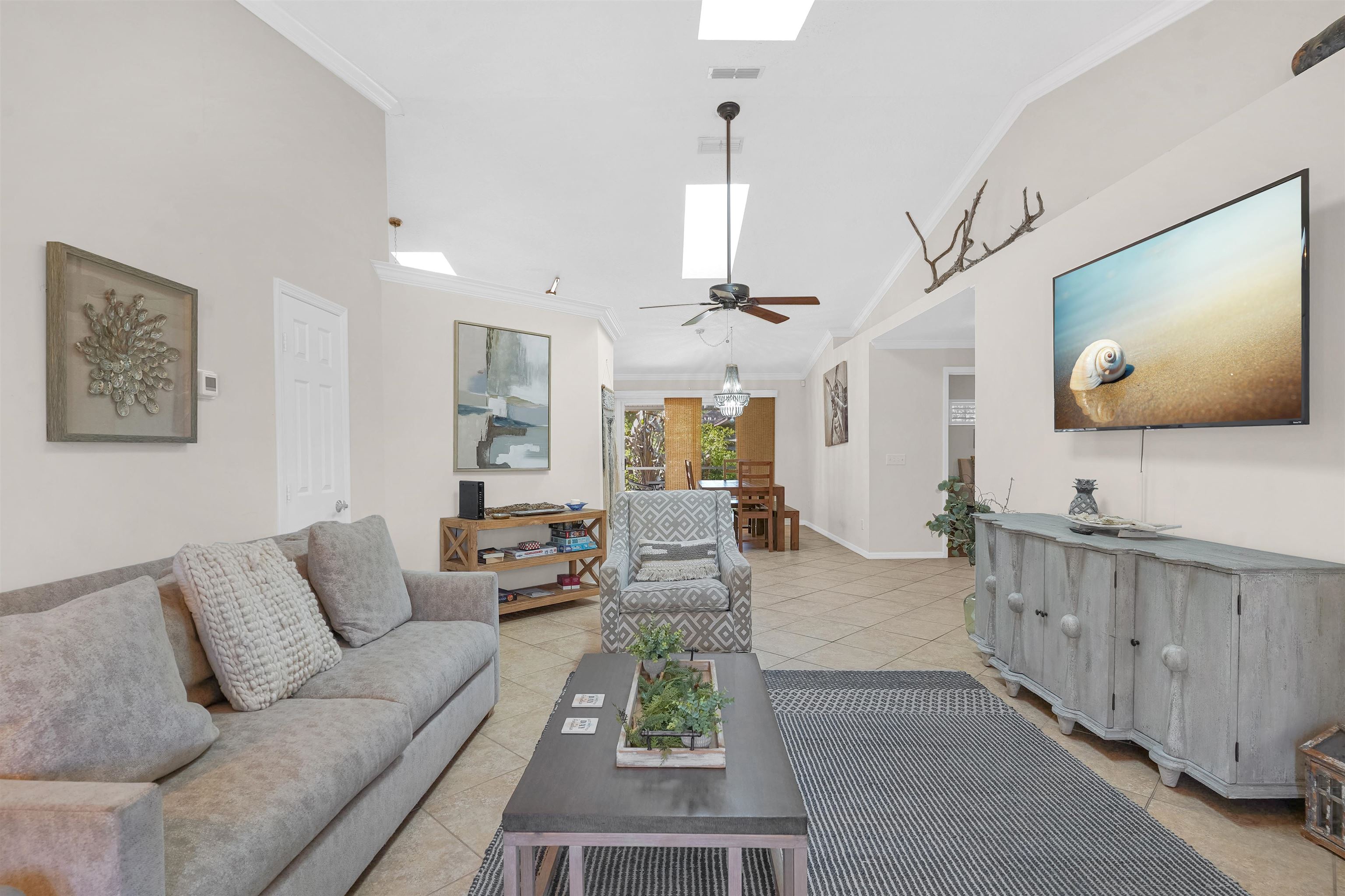 Image 2 of 35 For 404 14th St  