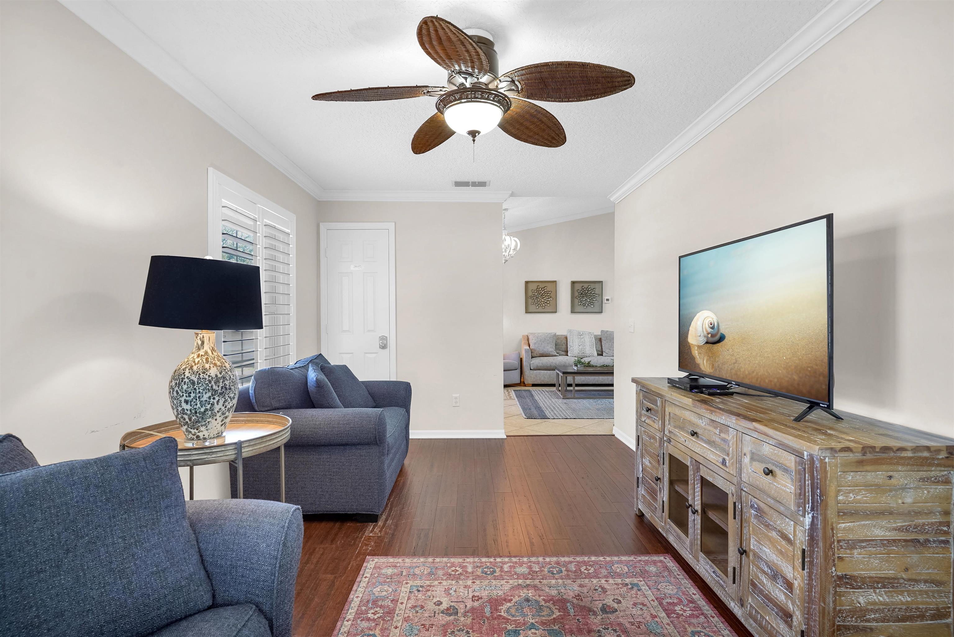 Image 21 of 35 For 404 14th St  