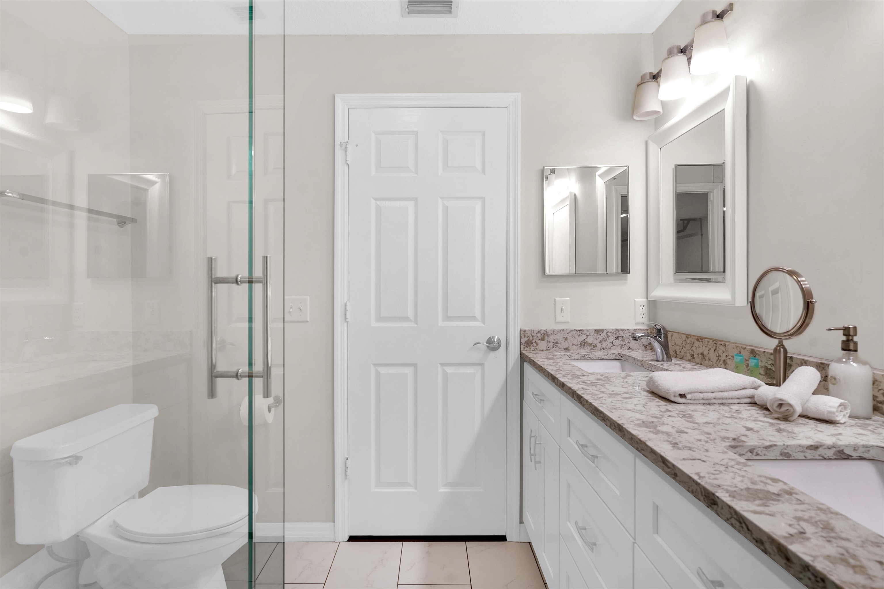 Image 29 of 35 For 404 14th St  