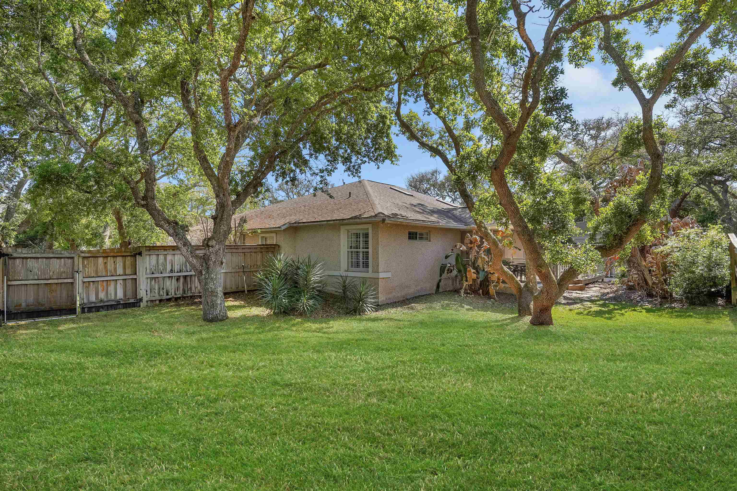 Image 35 of 35 For 404 14th St  