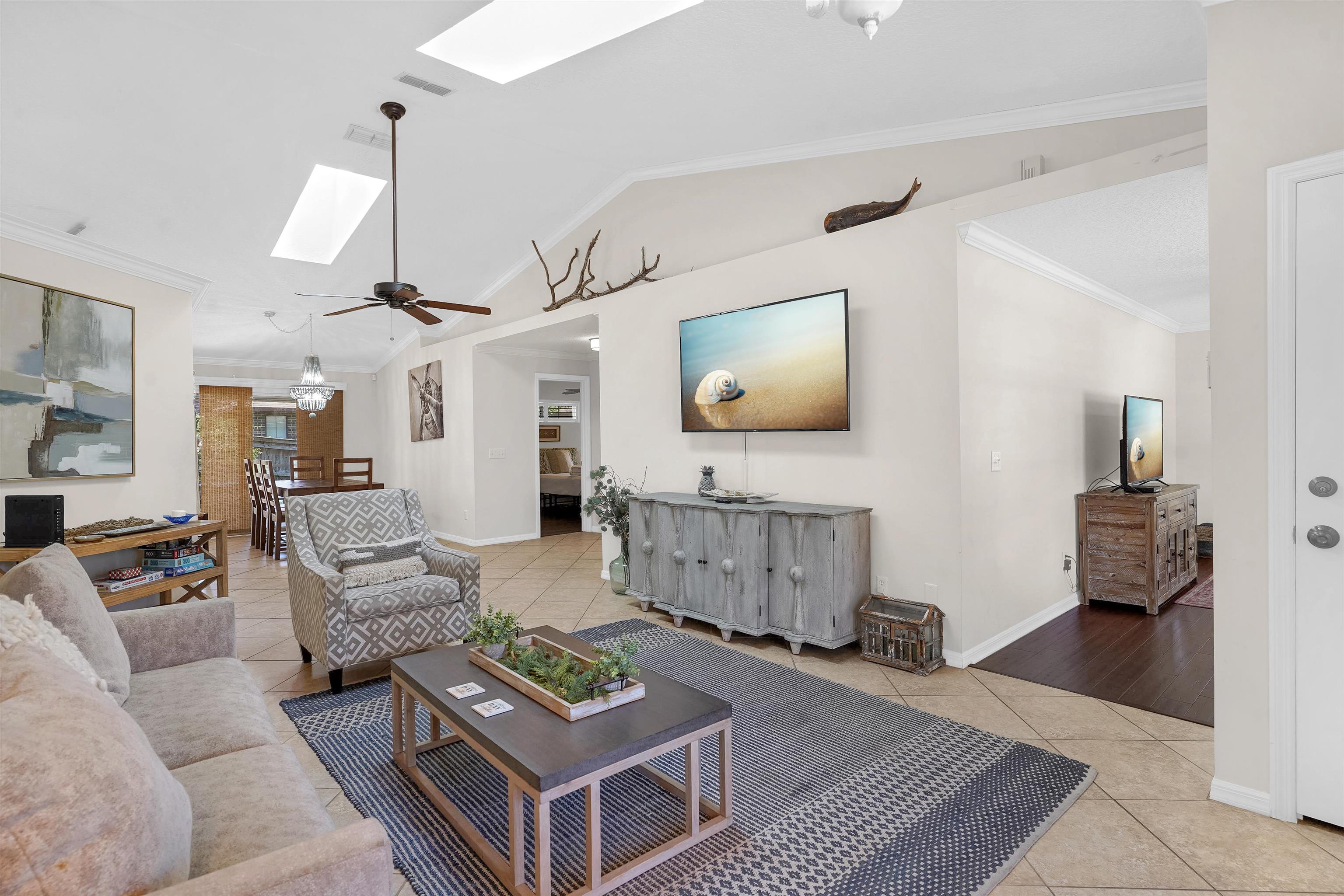 Image 9 of 35 For 404 14th St  