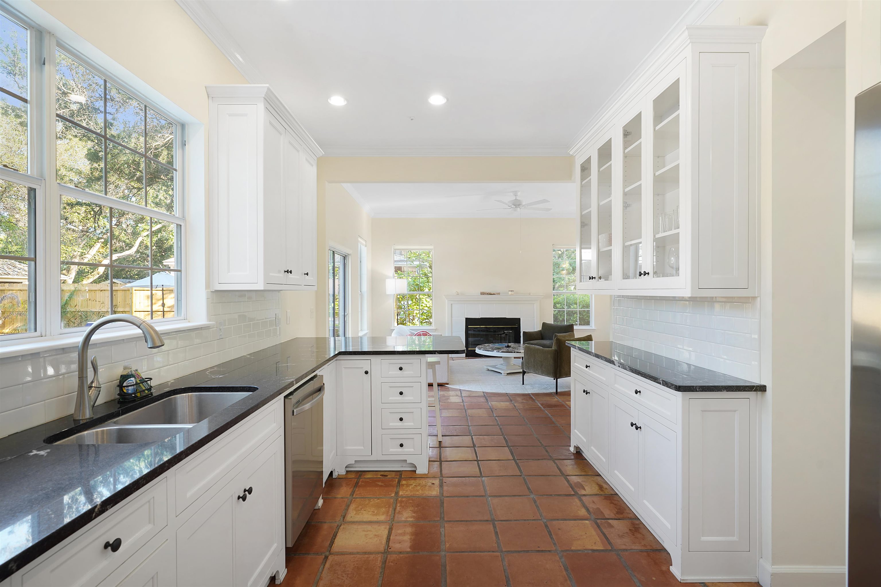 Image 15 of 43 For 4240 Myrtle St