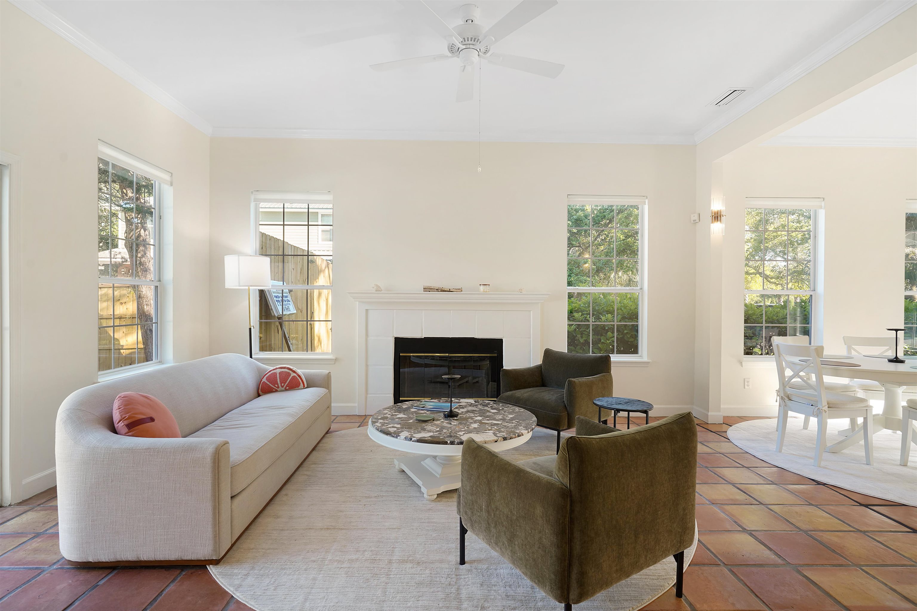 Image 17 of 43 For 4240 Myrtle St