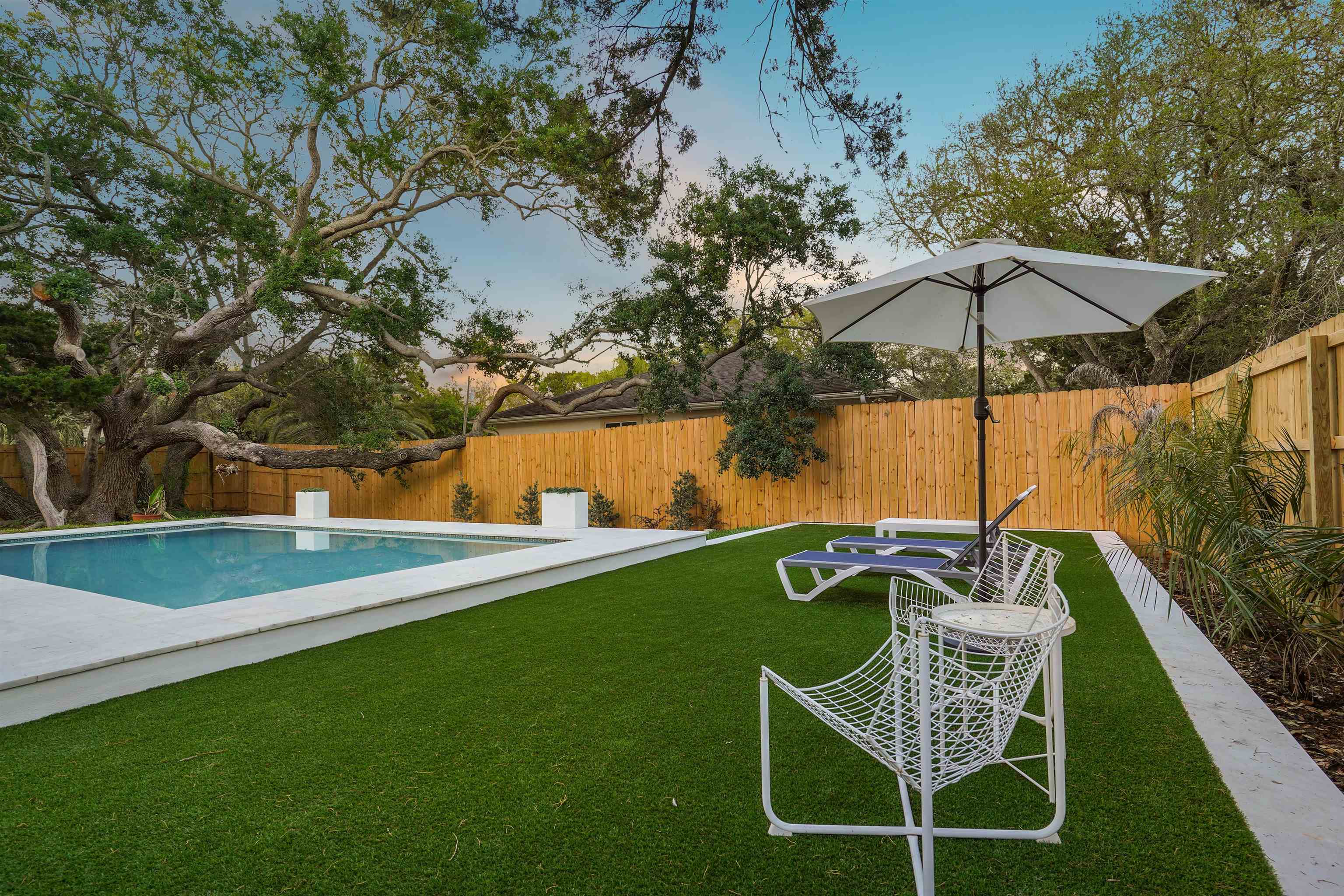 Image 38 of 43 For 4240 Myrtle St