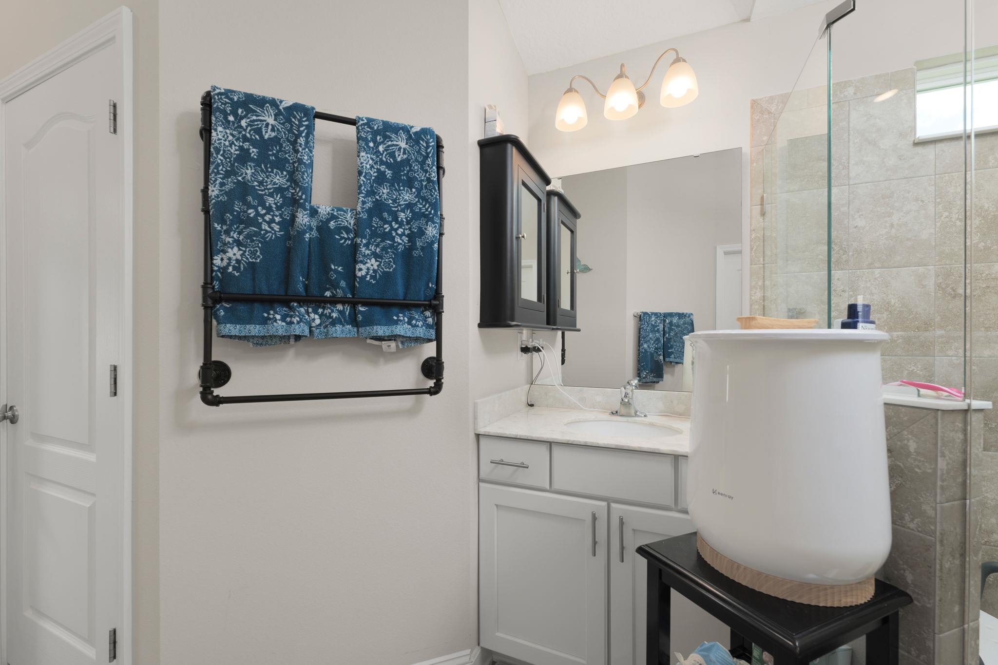 Image 18 of 33 For 84 Gypsum Pl