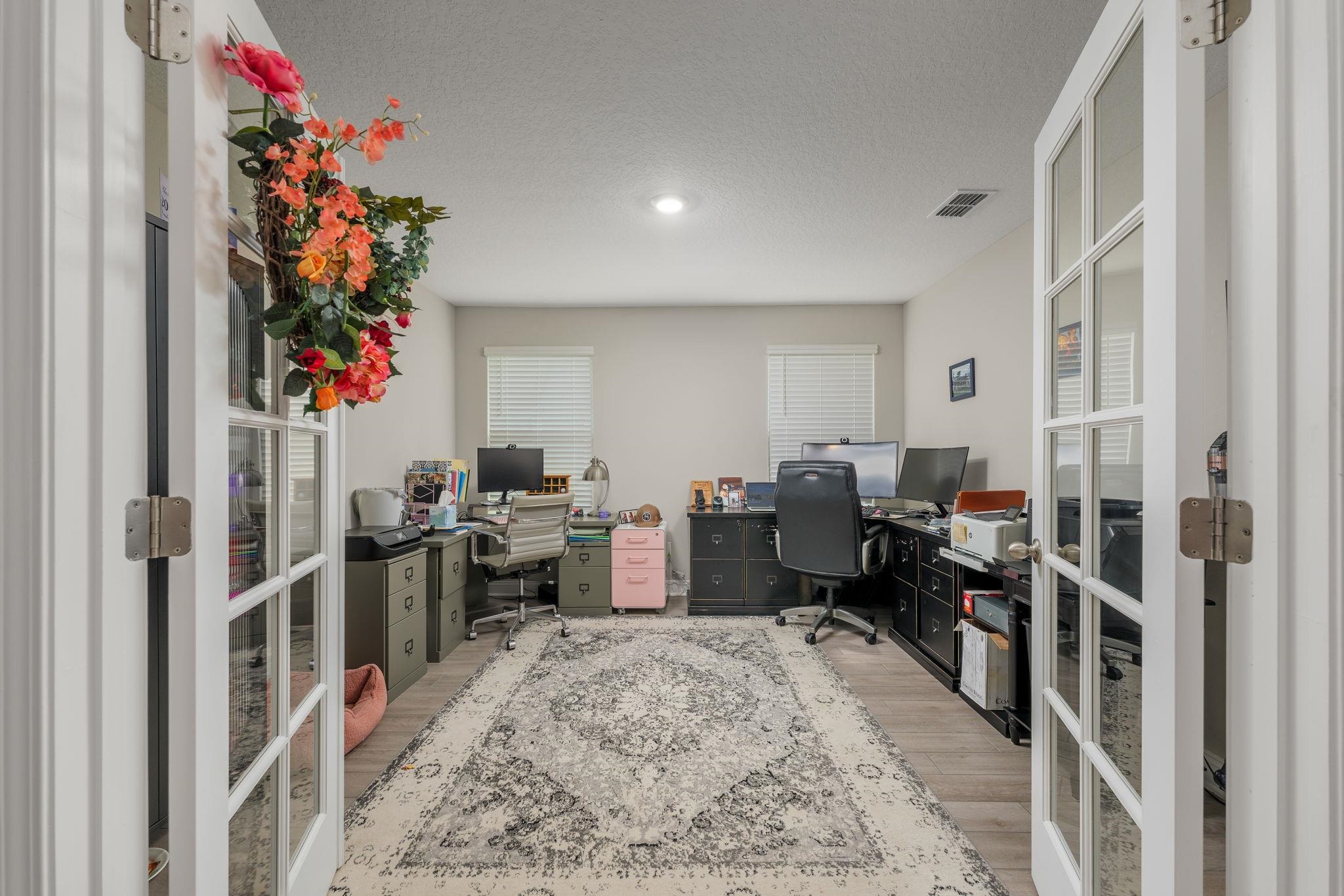 Image 19 of 33 For 84 Gypsum Pl