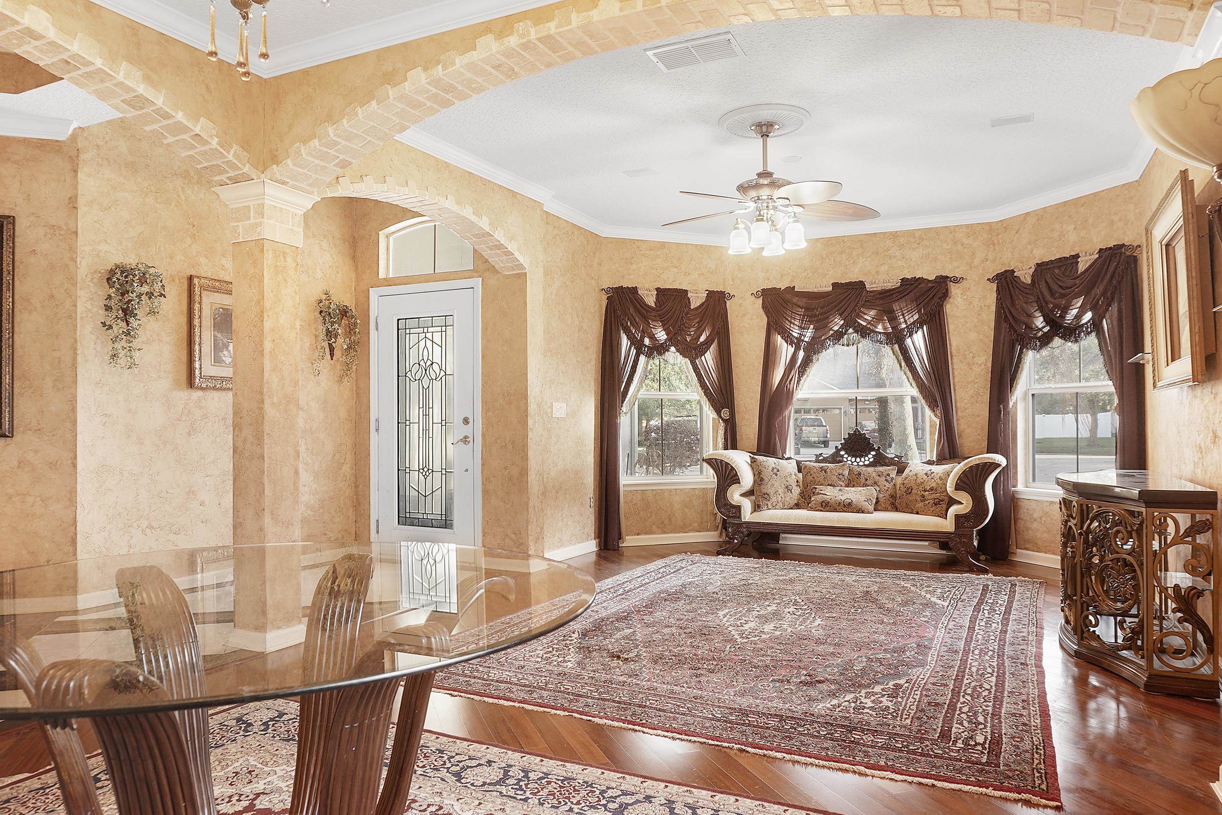 Image 3 of 34 For 412 Tocina  