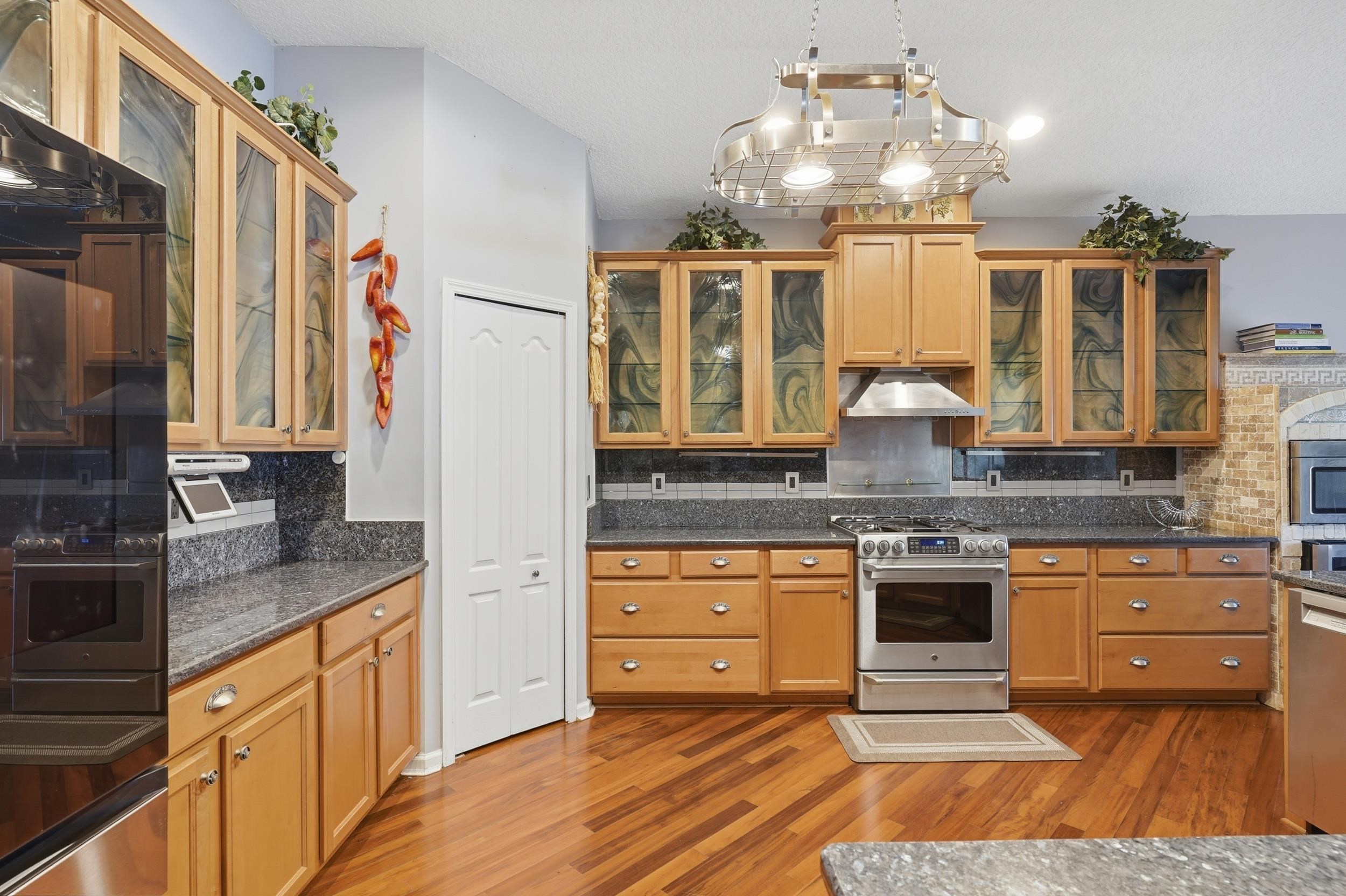 Image 7 of 34 For 412 Tocina  