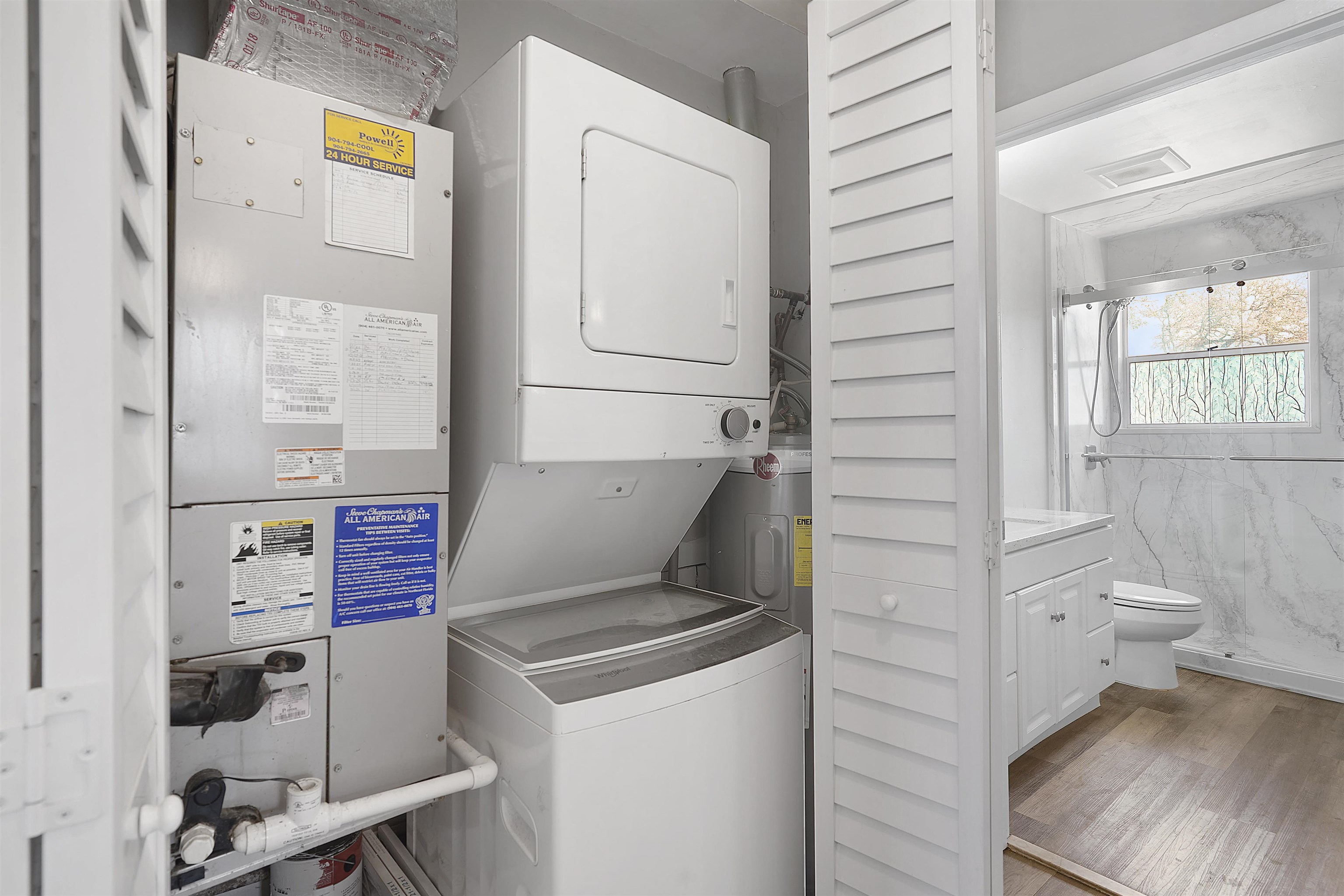 Image 21 of 45 For 207 9th St  