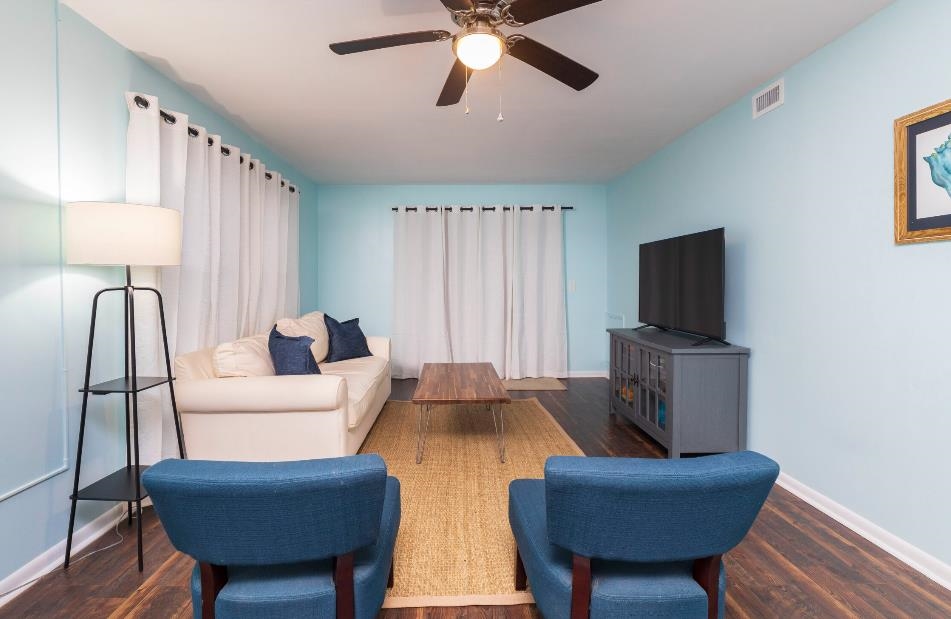 Image 29 of 45 For 207 9th St  