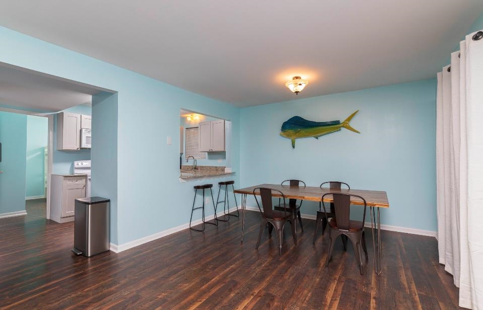 Image 33 of 45 For 207 9th St  