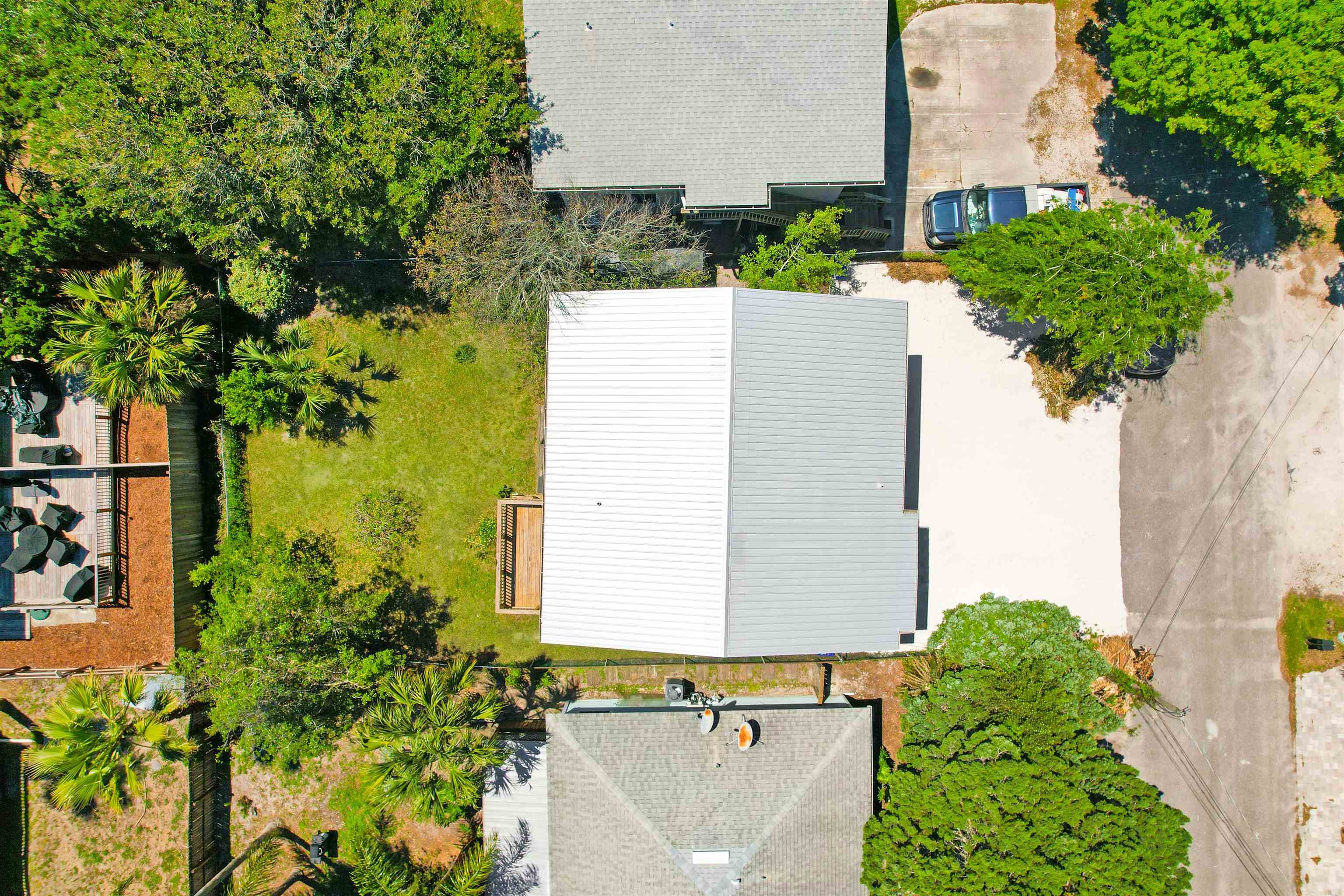 Image 41 of 45 For 207 9th St  