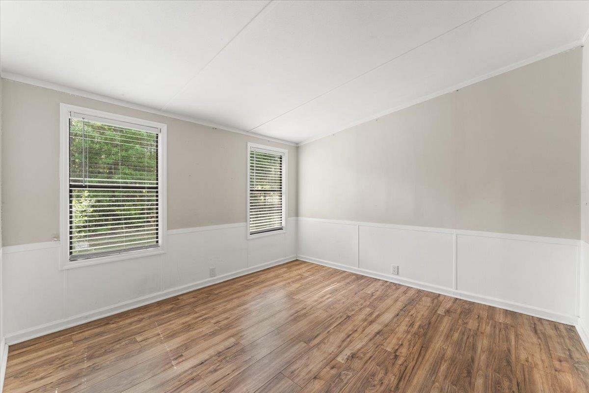 Image 13 of 36 For 6860 Catlett Rd