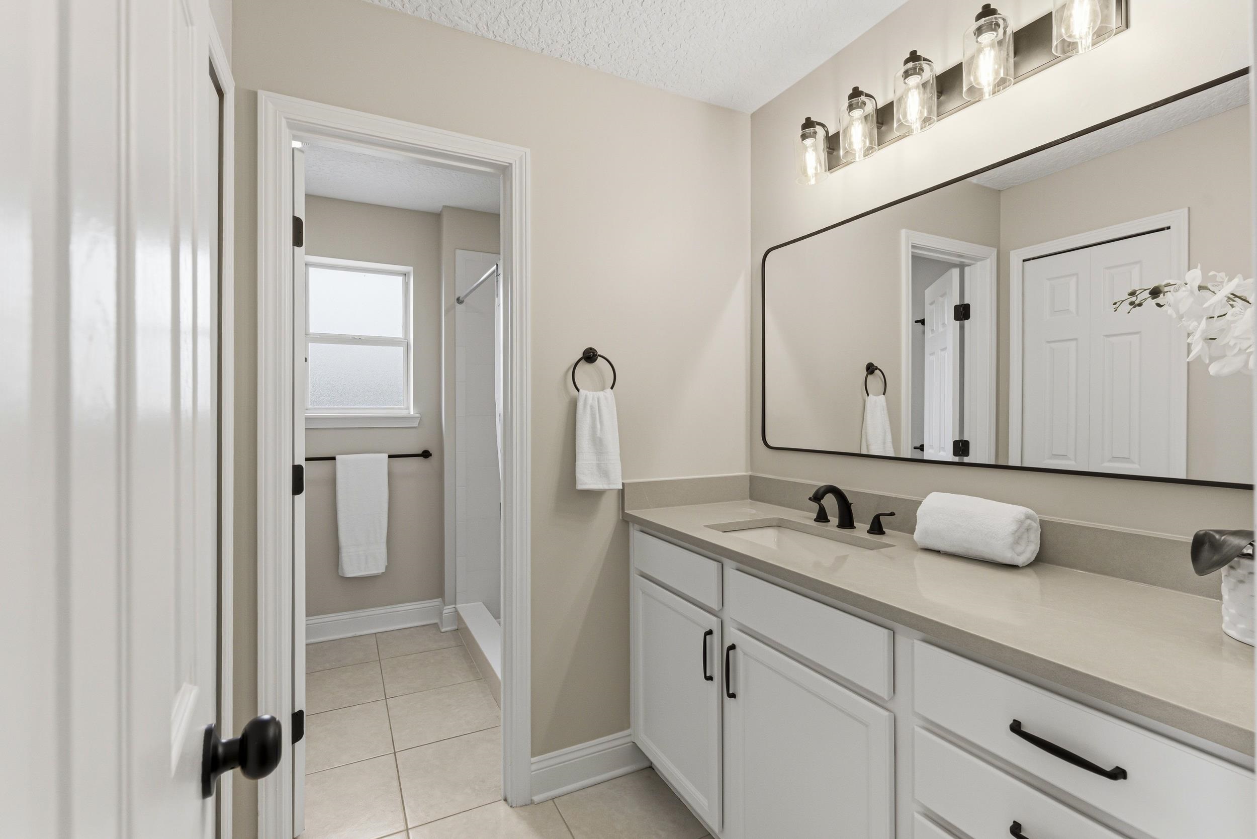 Image 24 of 53 For 105 Arabian Ct