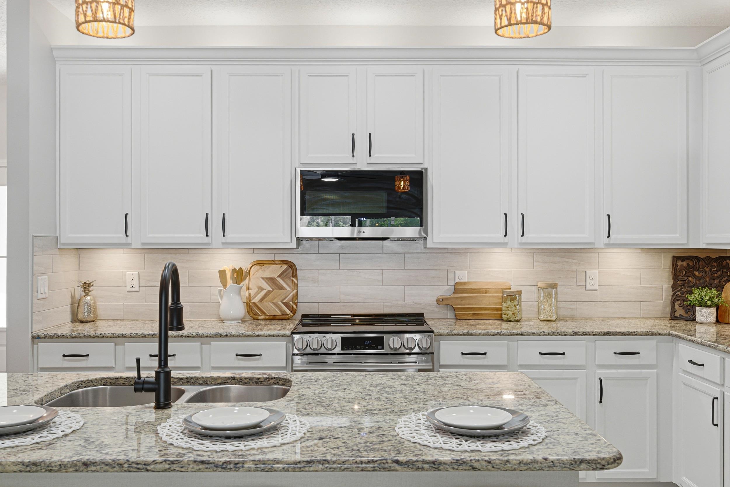 Image 4 of 53 For 105 Arabian Ct