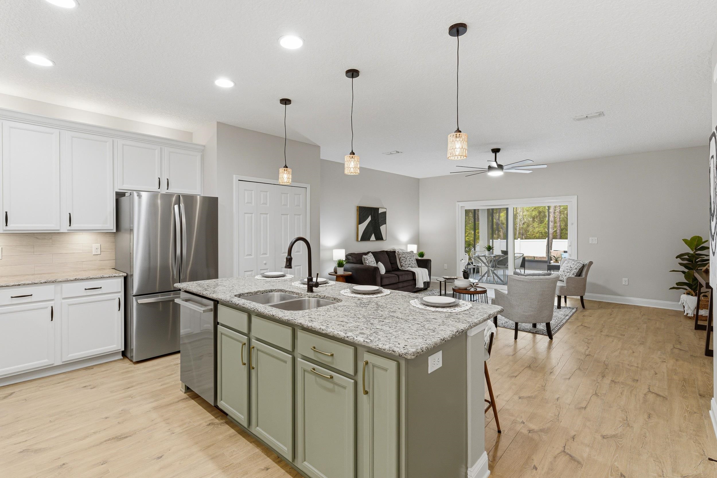 Image 6 of 53 For 105 Arabian Ct