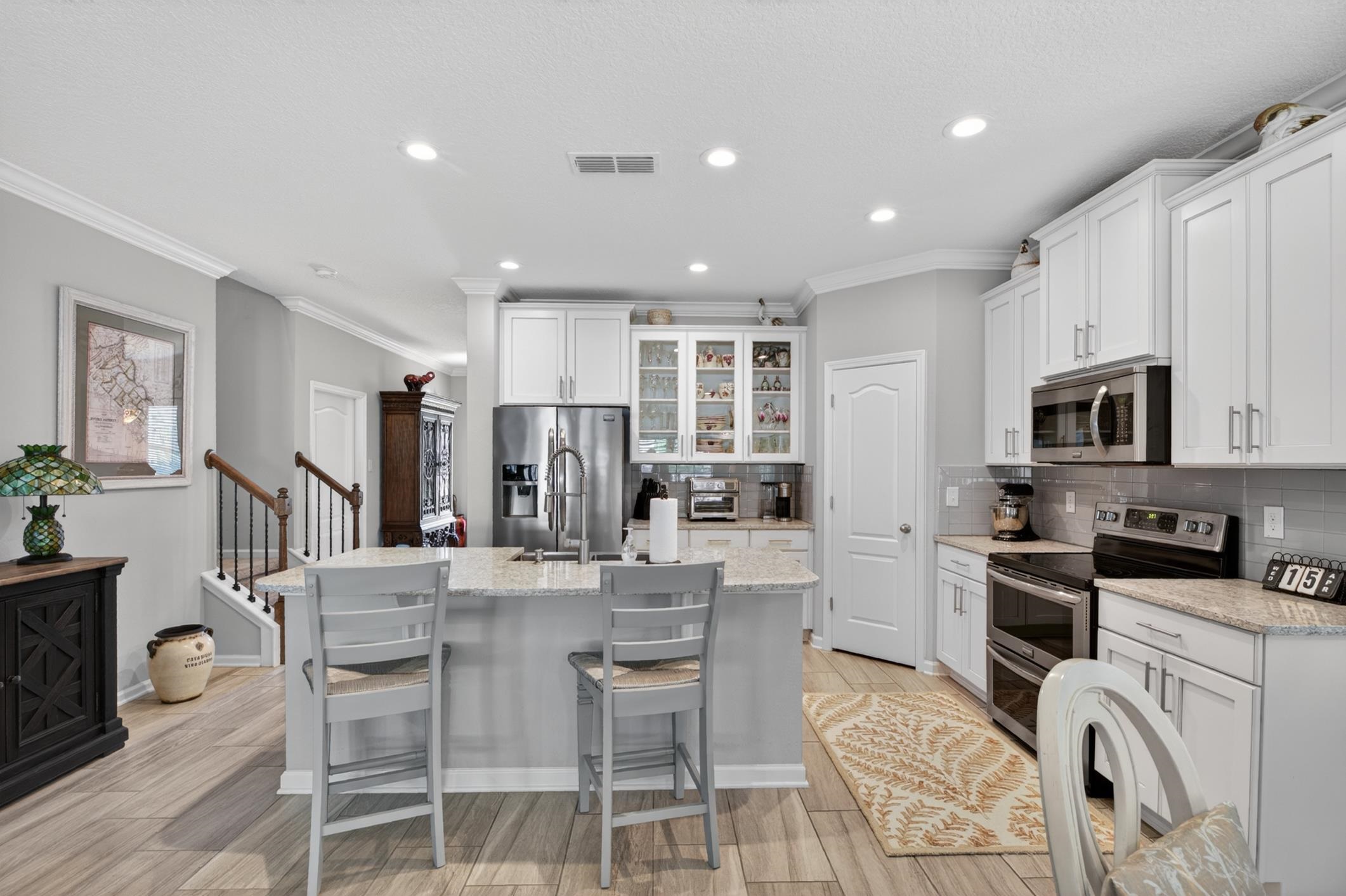 Image 15 of 82 For 37 Lost Lake Dr