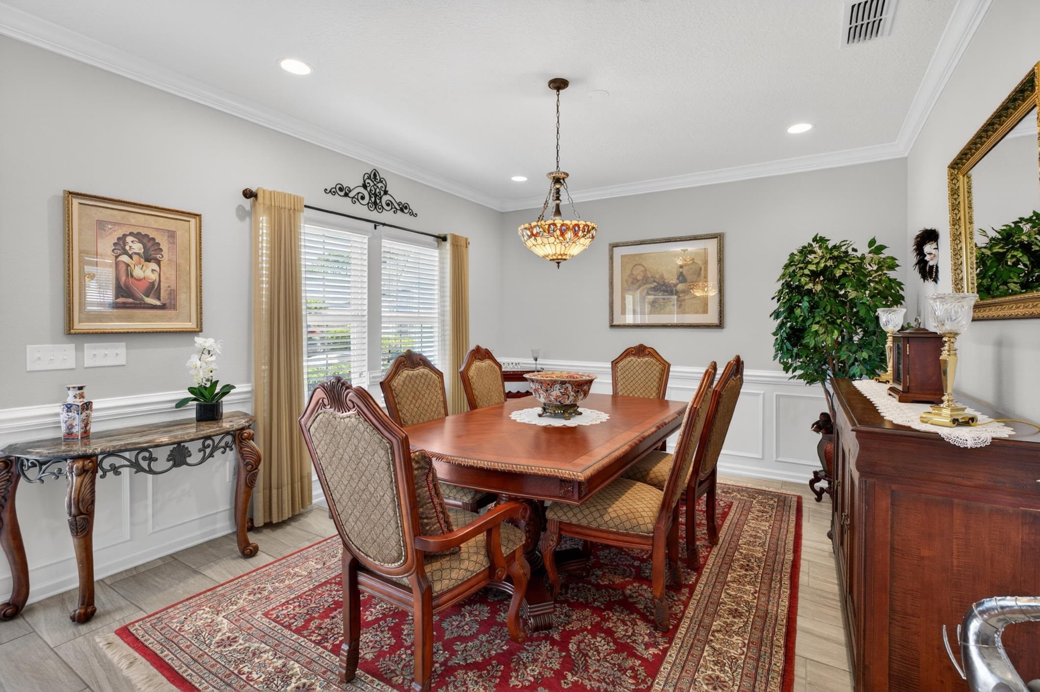 Image 4 of 82 For 37 Lost Lake Dr