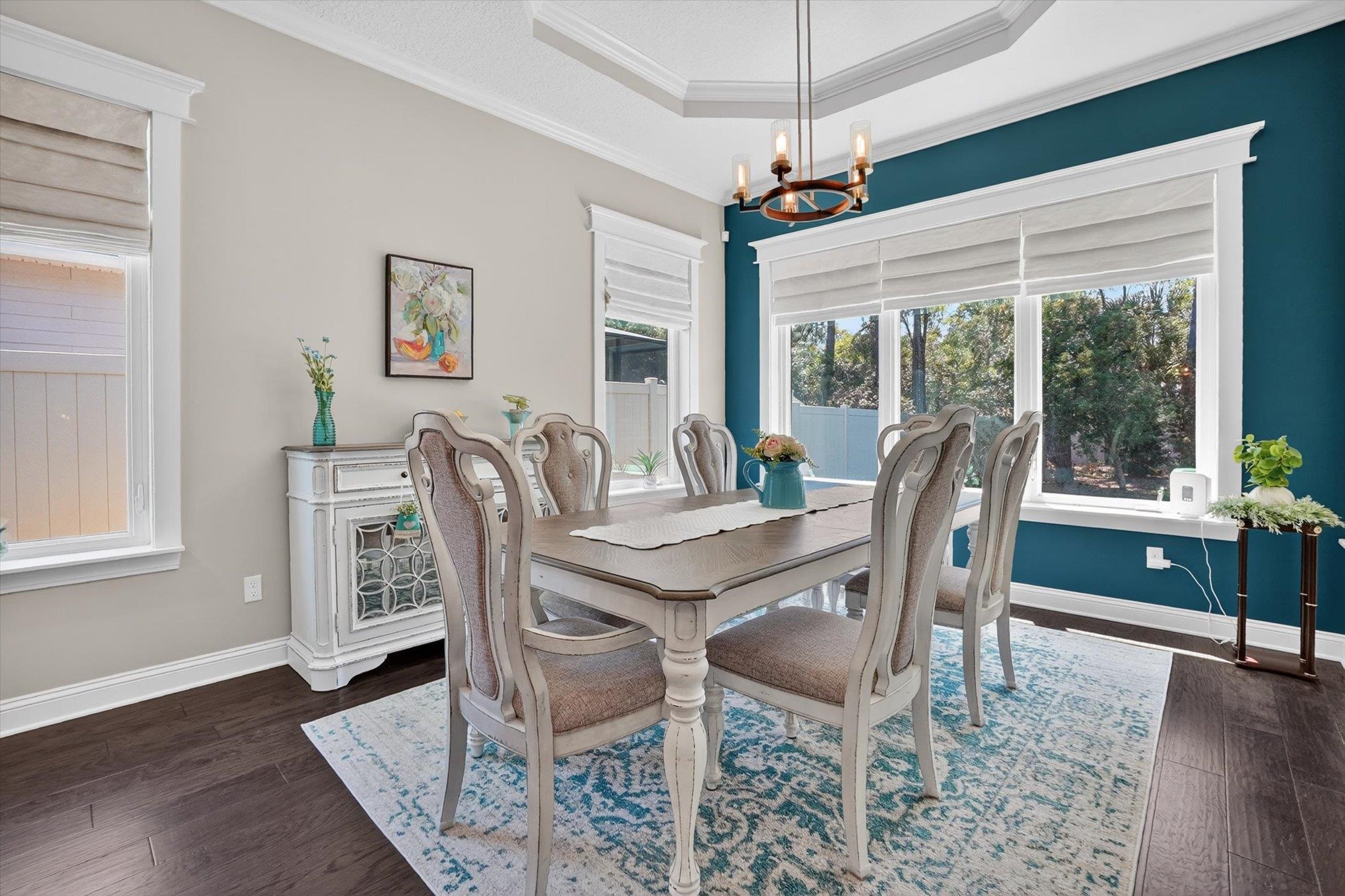 Image 17 of 51 For 541 Pescado Dr