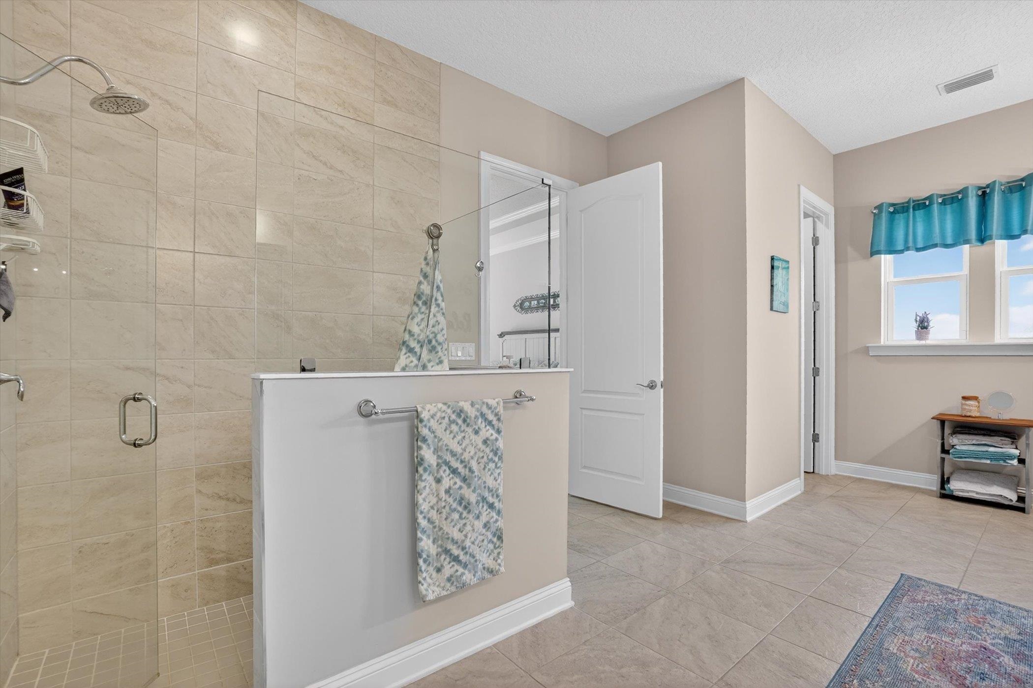 Image 35 of 51 For 541 Pescado Dr