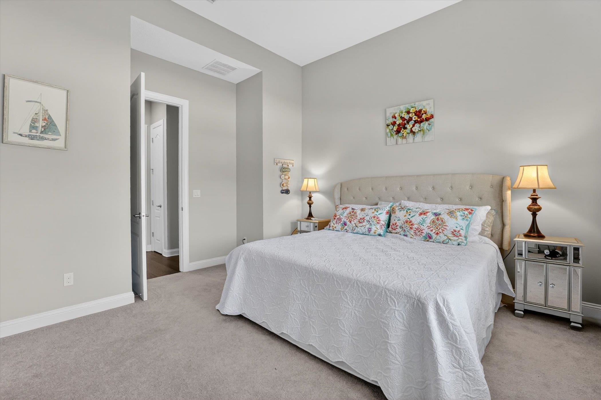 Image 38 of 51 For 541 Pescado Dr