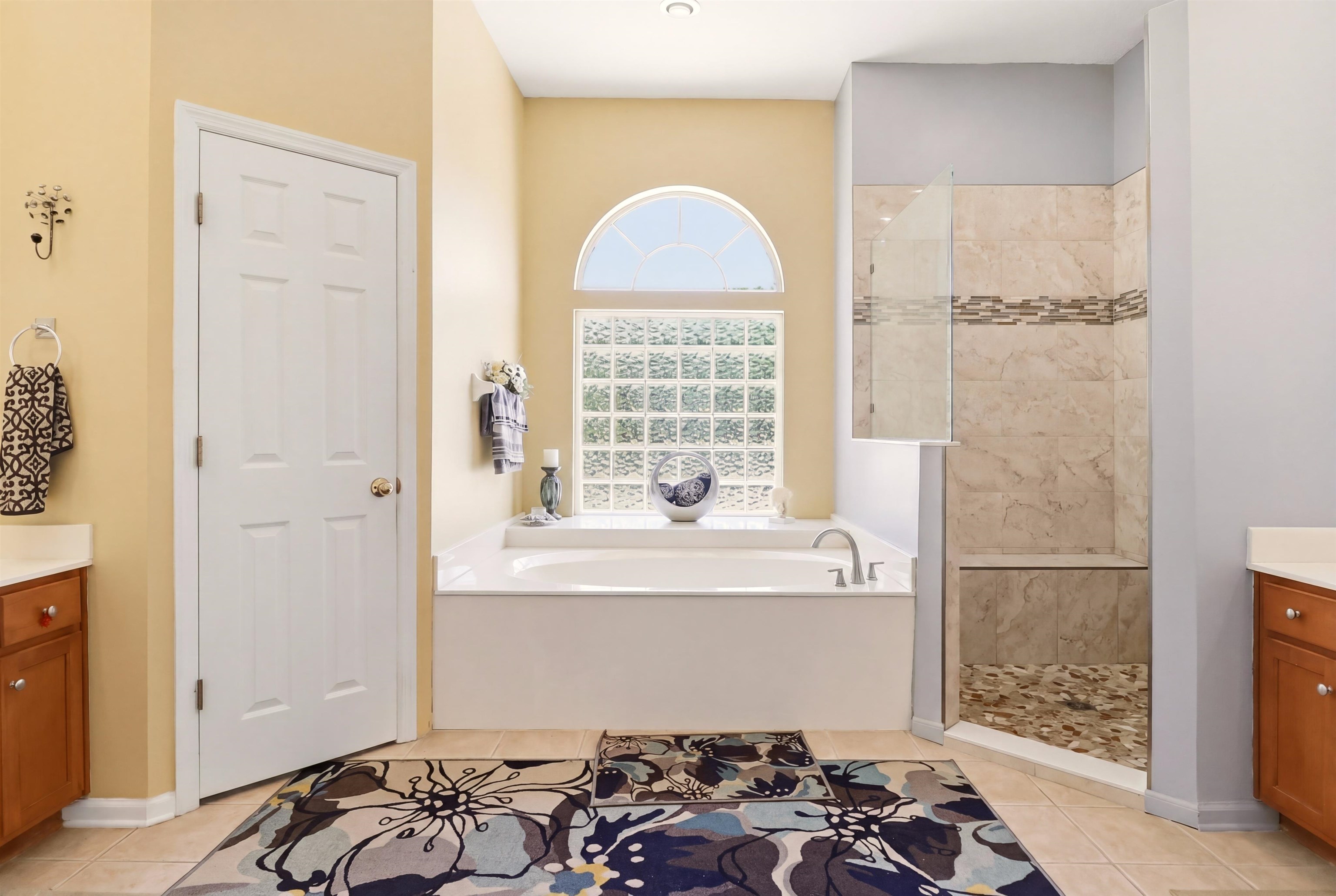 Image 27 of 44 For 273 Whisper Ridge Dr