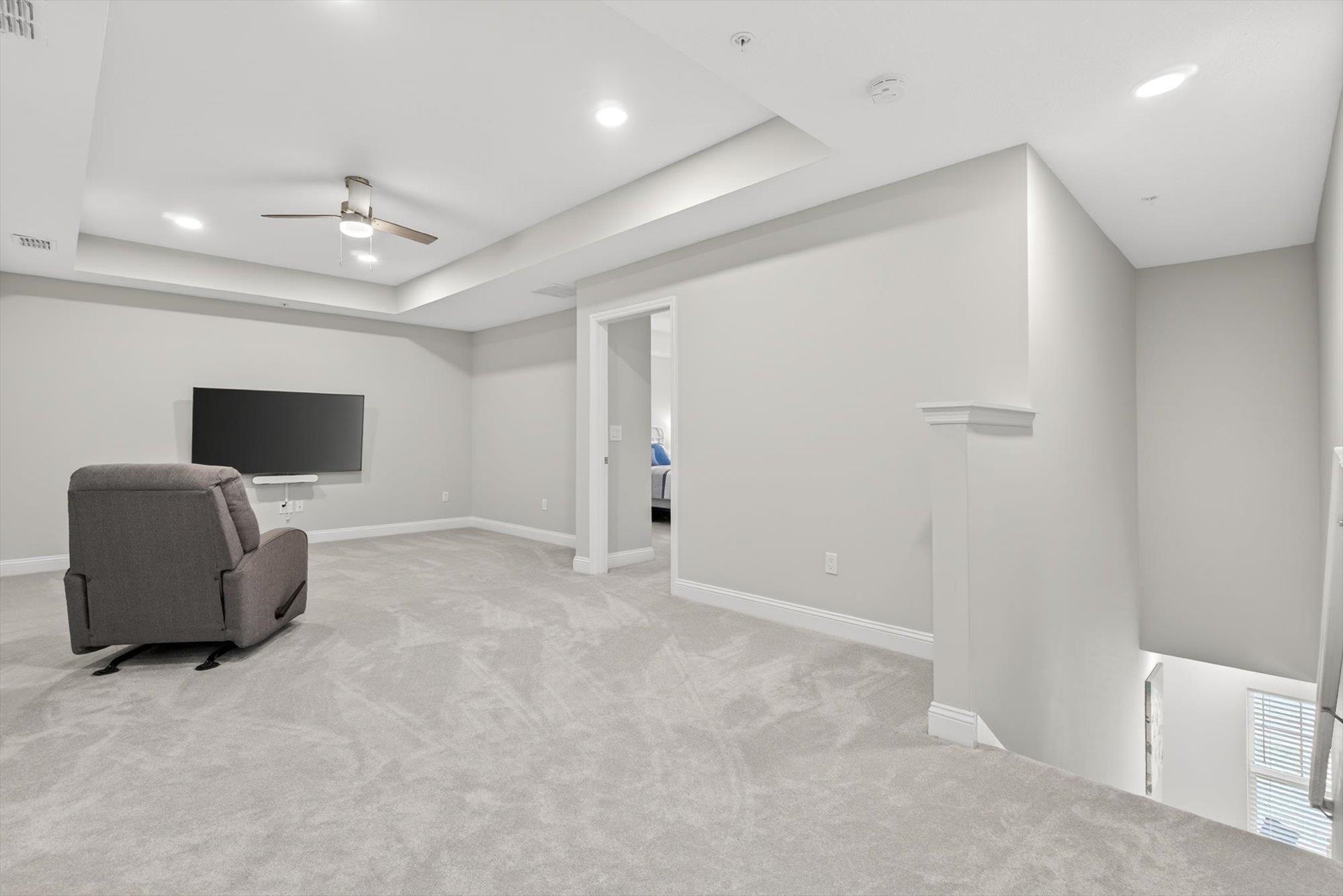 Image 17 of 55 For 177 Grand Ravine Dr