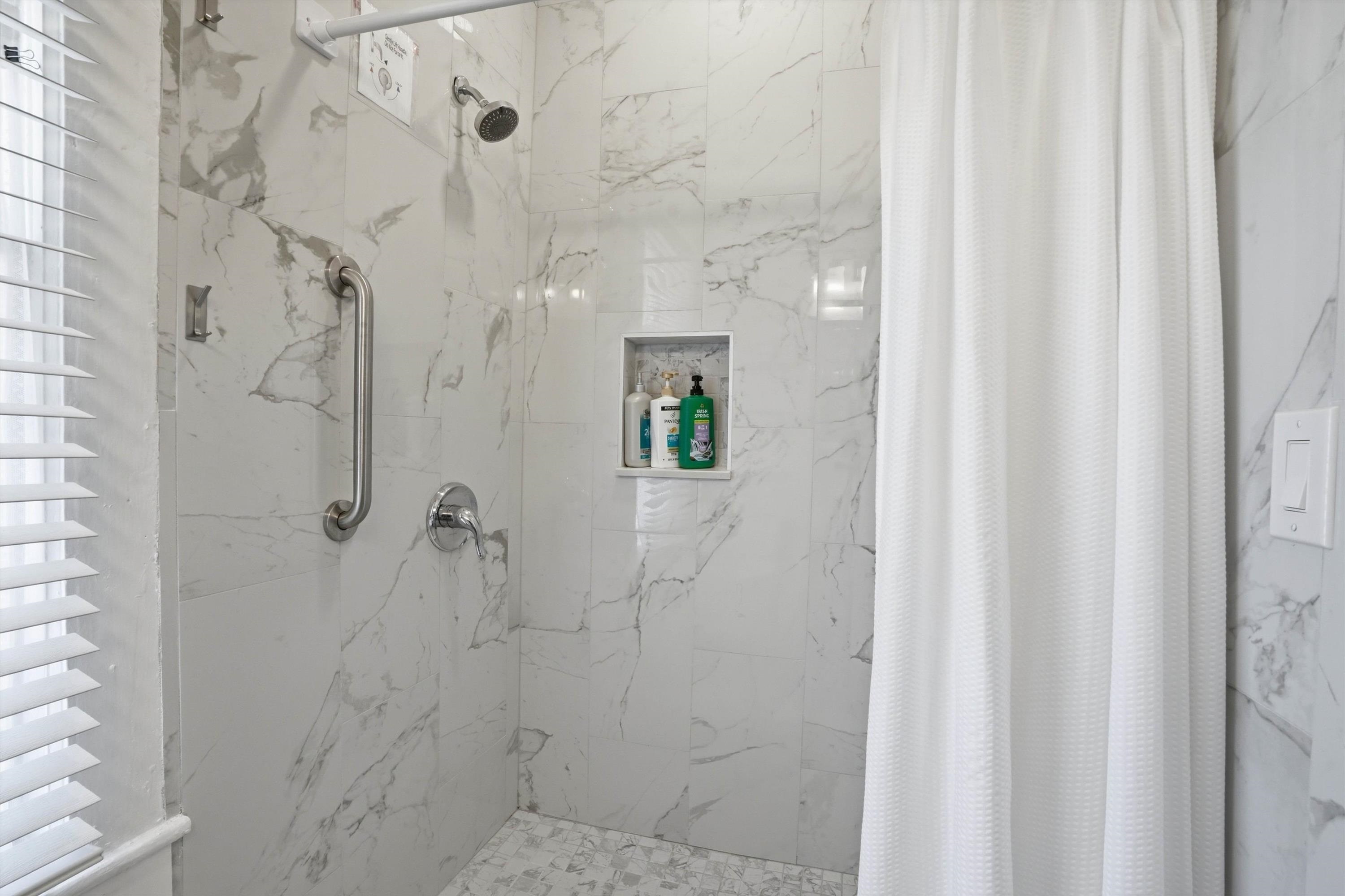 Image 19 of 42 For 53 Sanford St