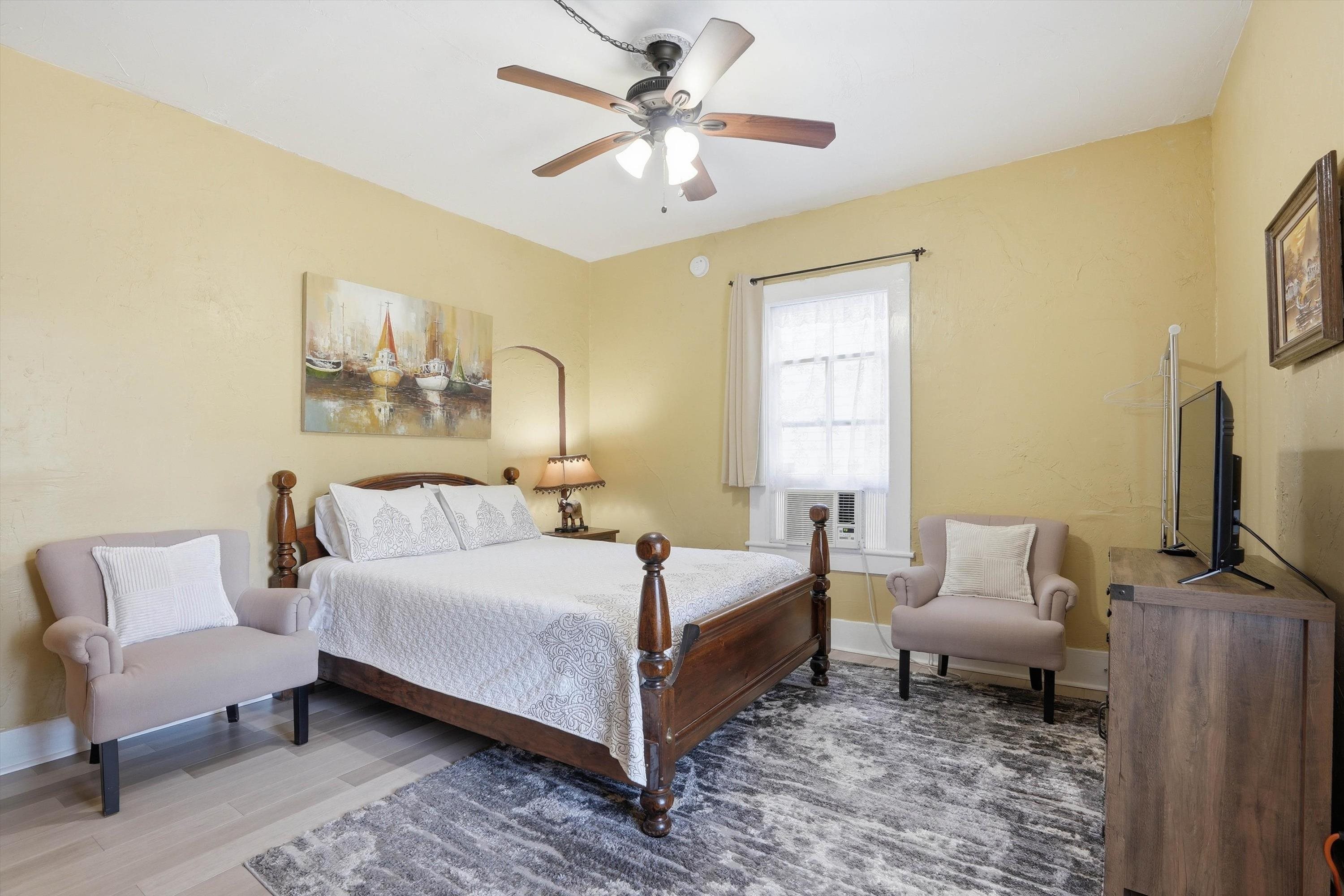 Image 23 of 42 For 53 Sanford St