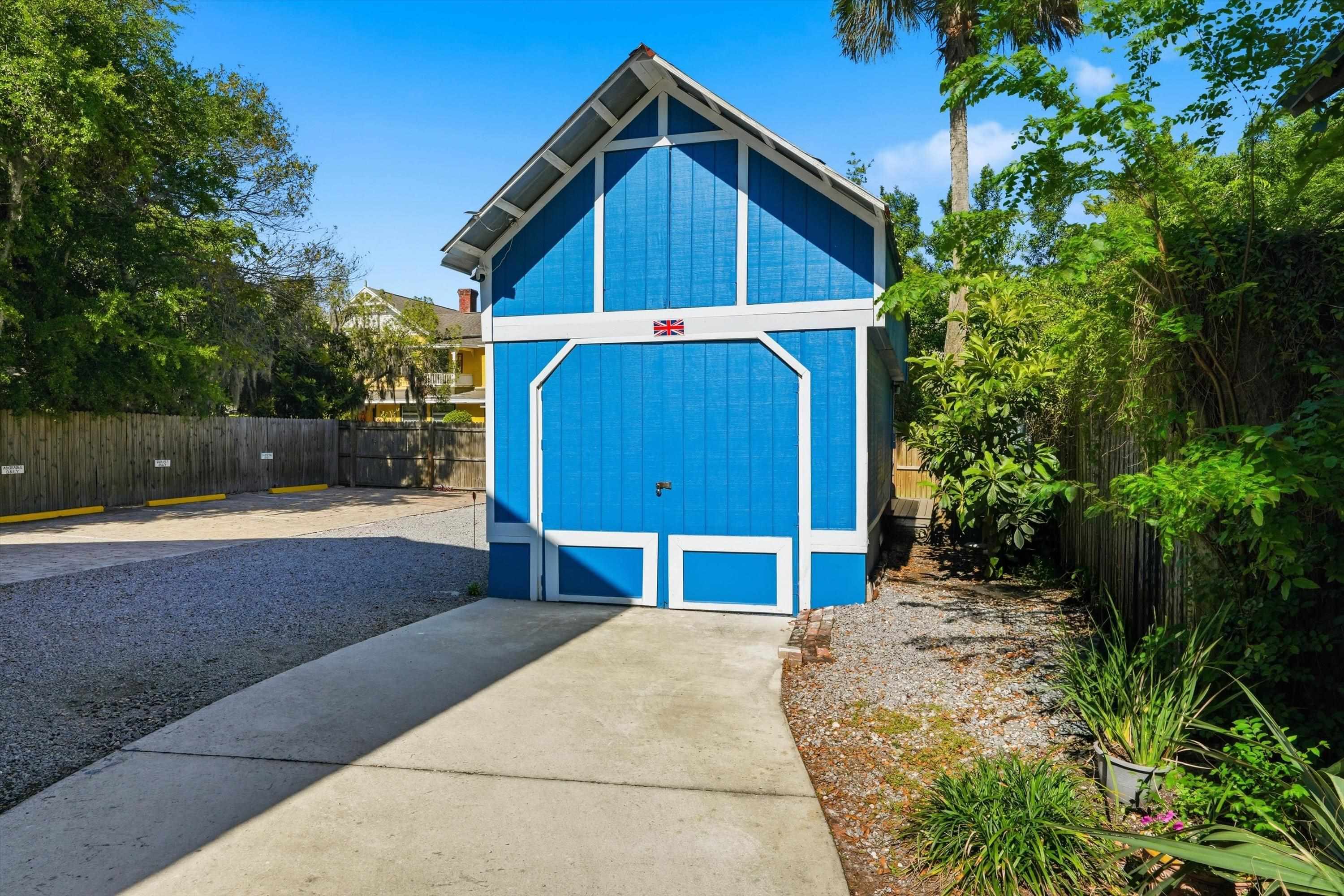 Image 4 of 42 For 53 Sanford St