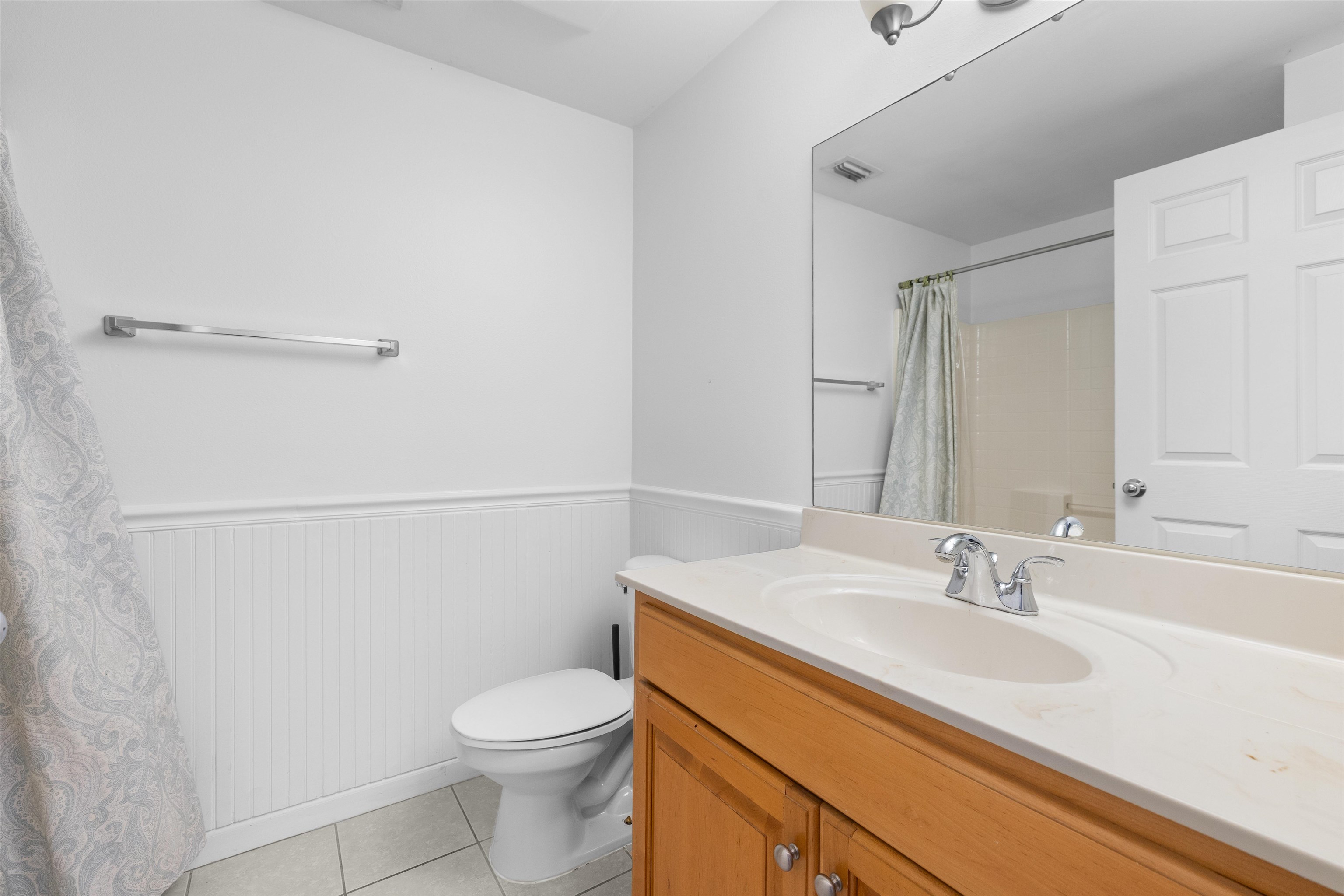 Image 13 of 31 For 2005 Mariposa Vista Ln  107