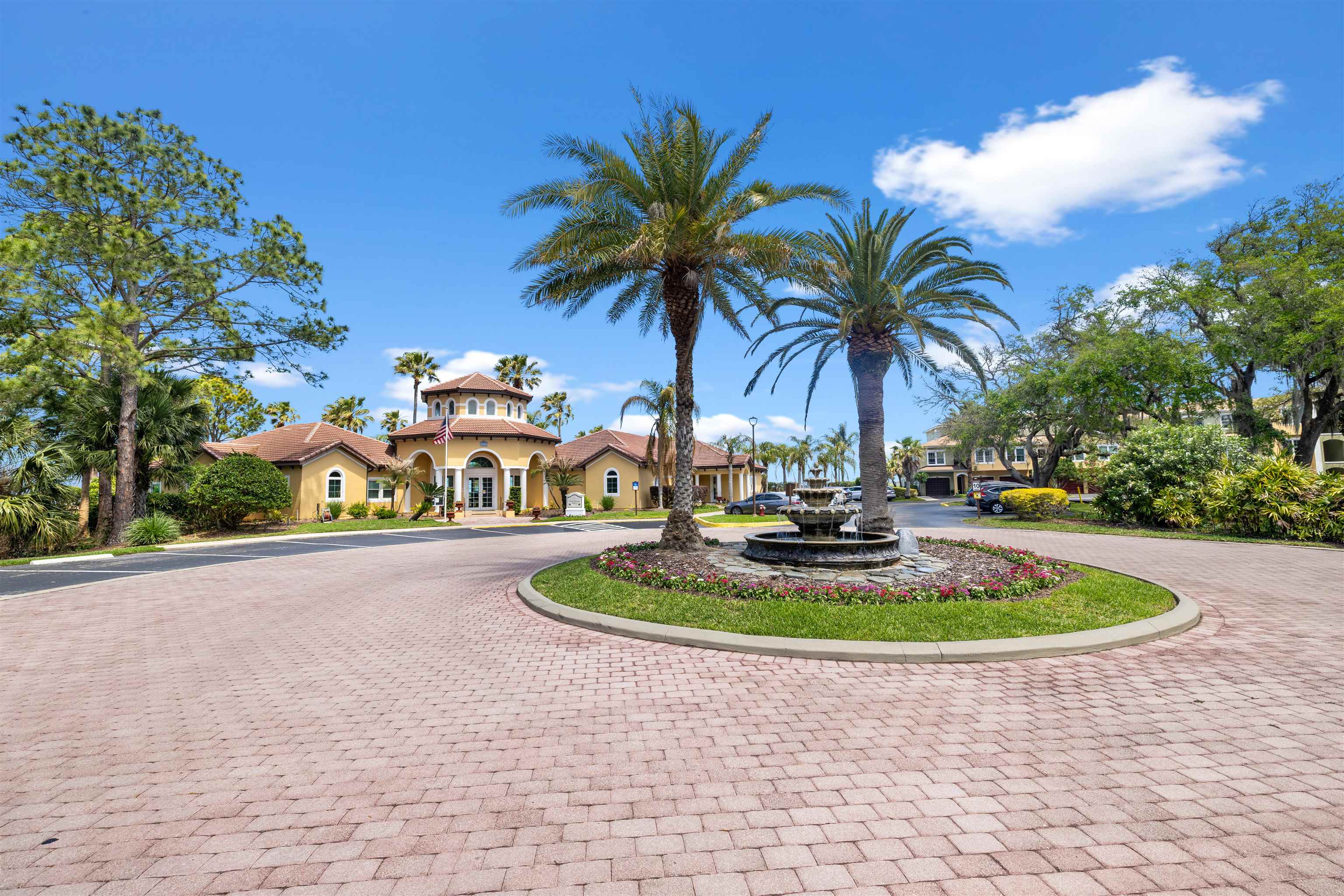 Image 26 of 31 For 2005 Mariposa Vista Ln  107