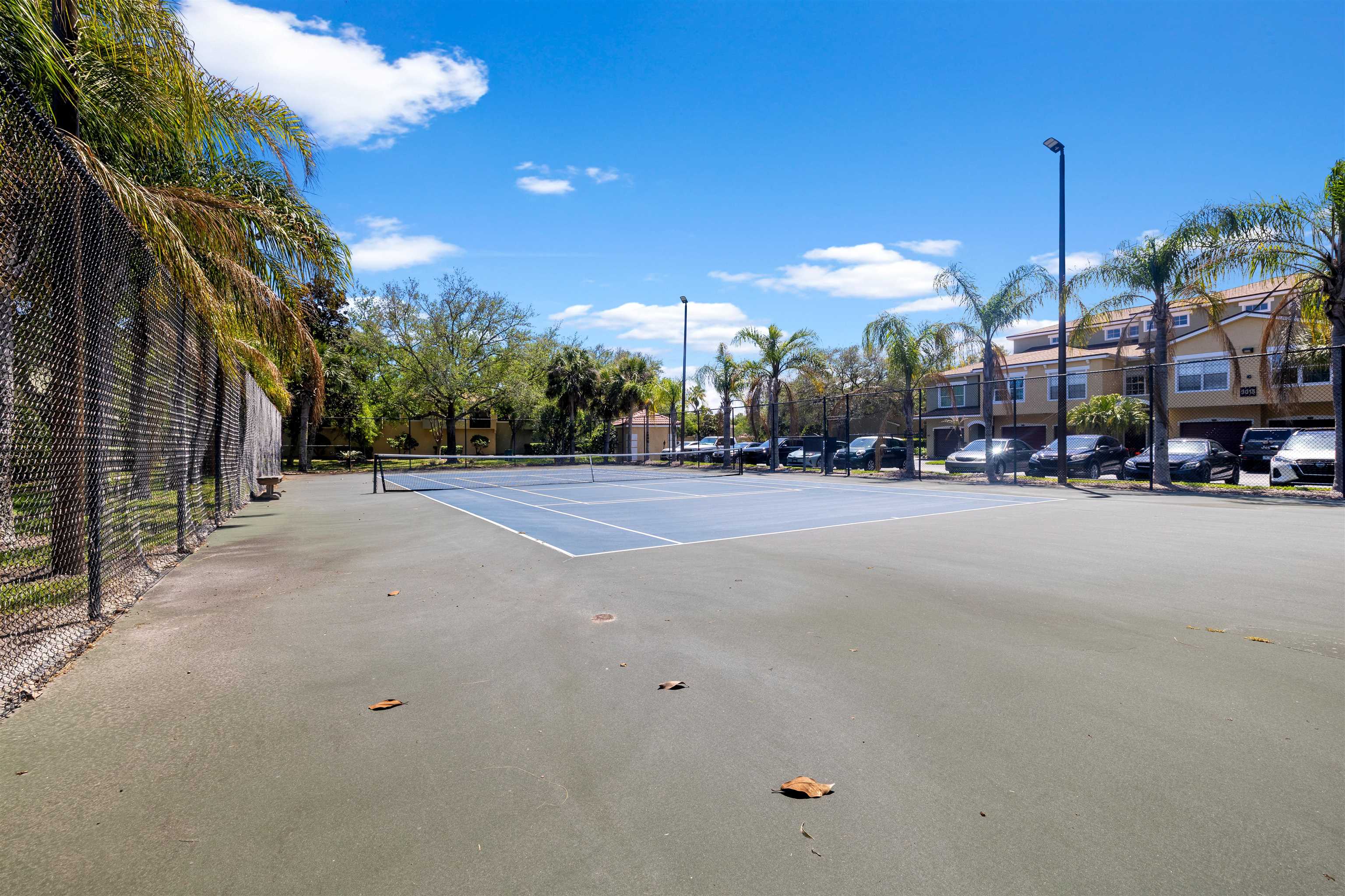 Image 30 of 31 For 2005 Mariposa Vista Ln  107