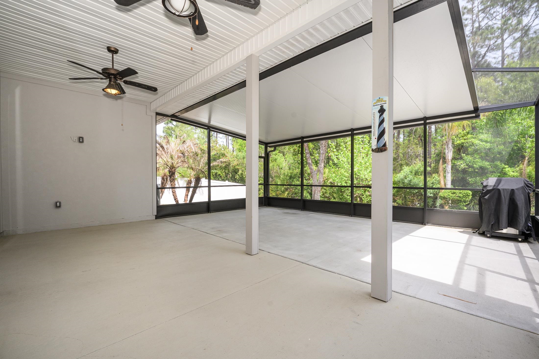 Image 12 of 77 For 772 Pullman Cir