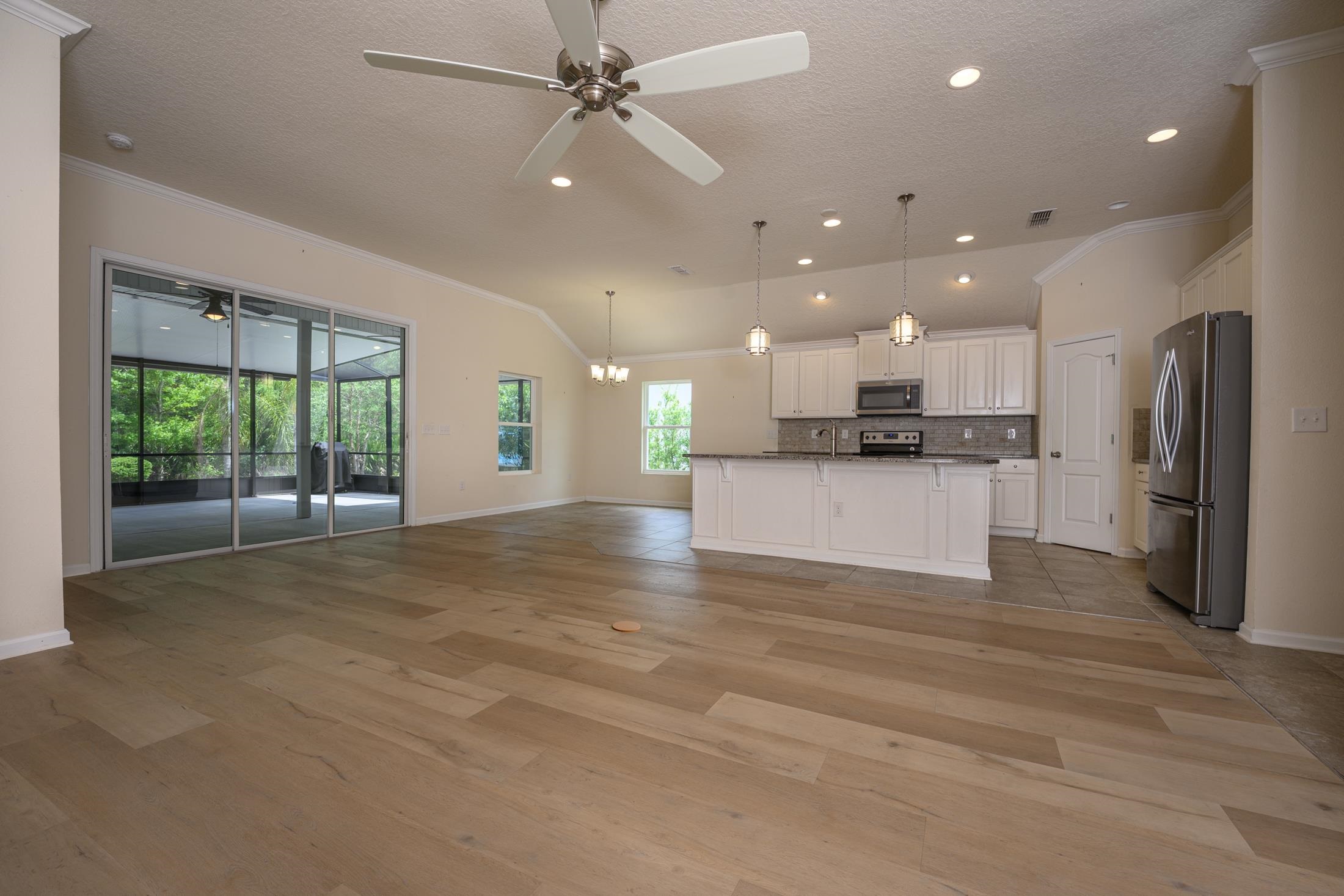 Image 17 of 77 For 772 Pullman Cir