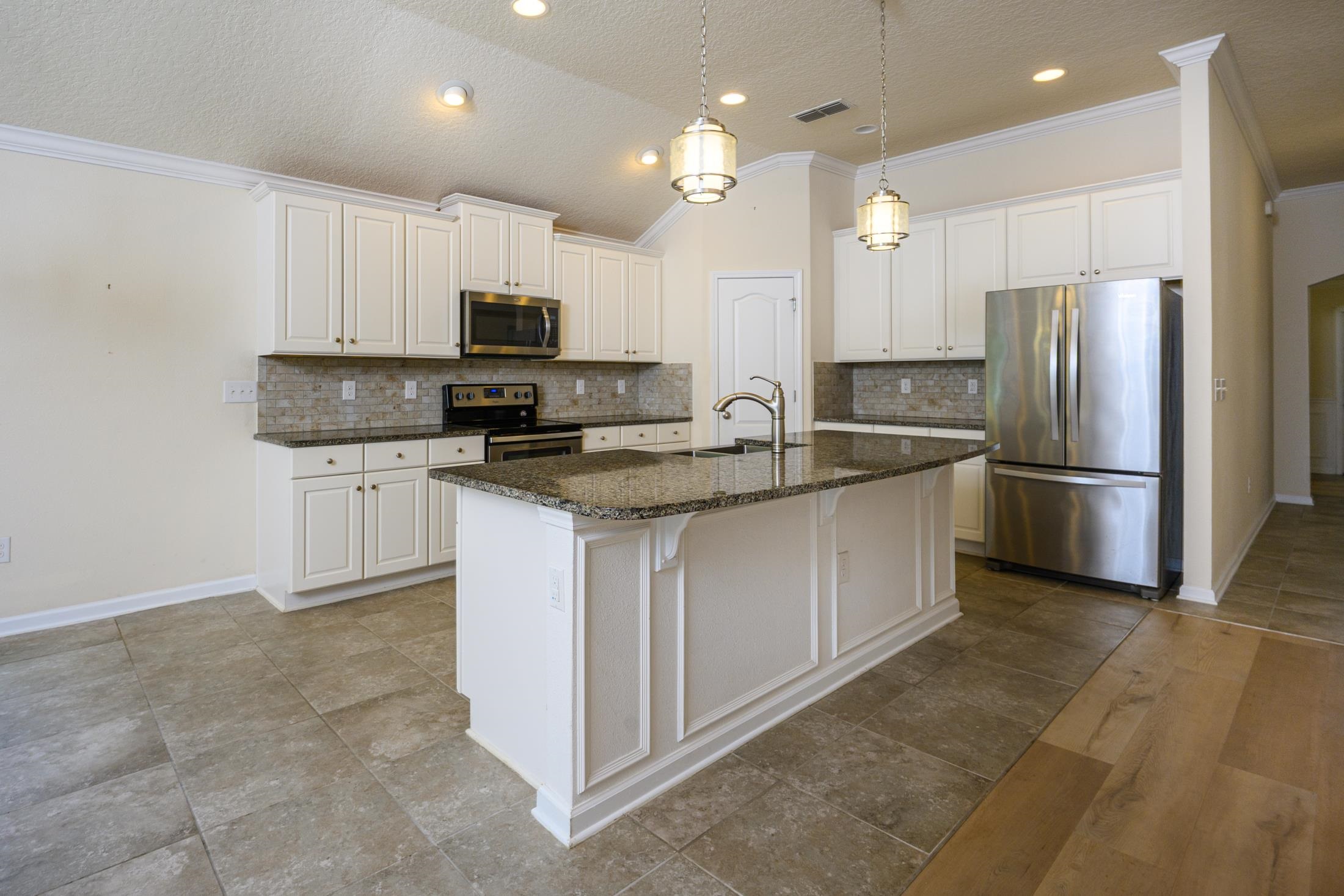 Image 20 of 77 For 772 Pullman Cir