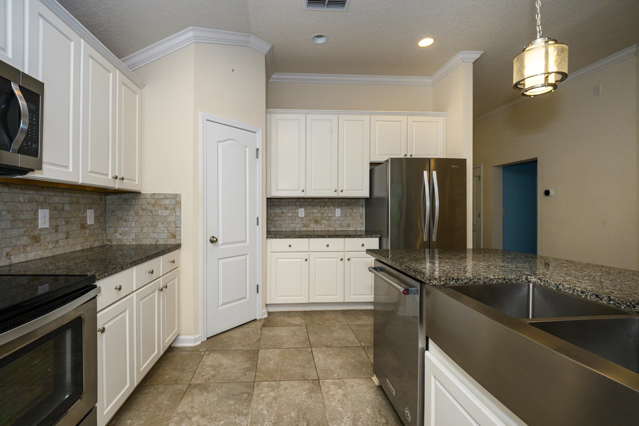 Image 22 of 77 For 772 Pullman Cir