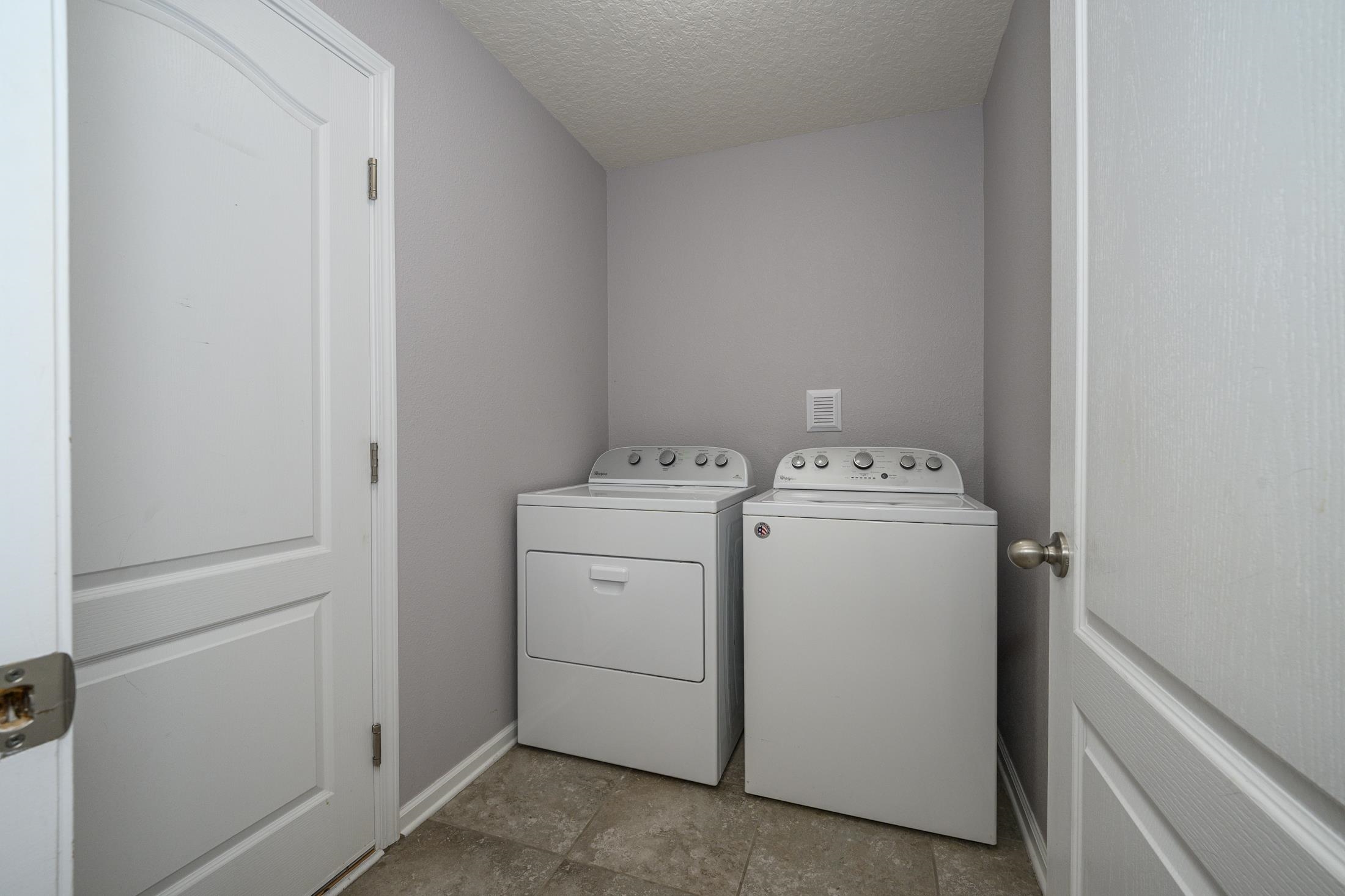 Image 45 of 77 For 772 Pullman Cir