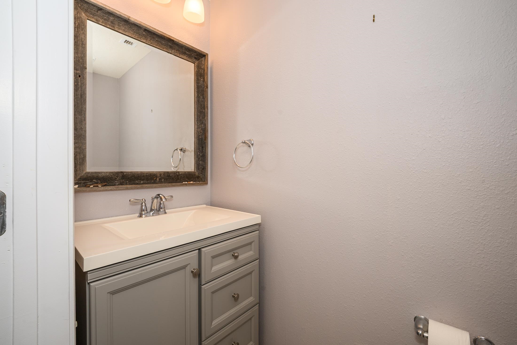 Image 49 of 77 For 772 Pullman Cir