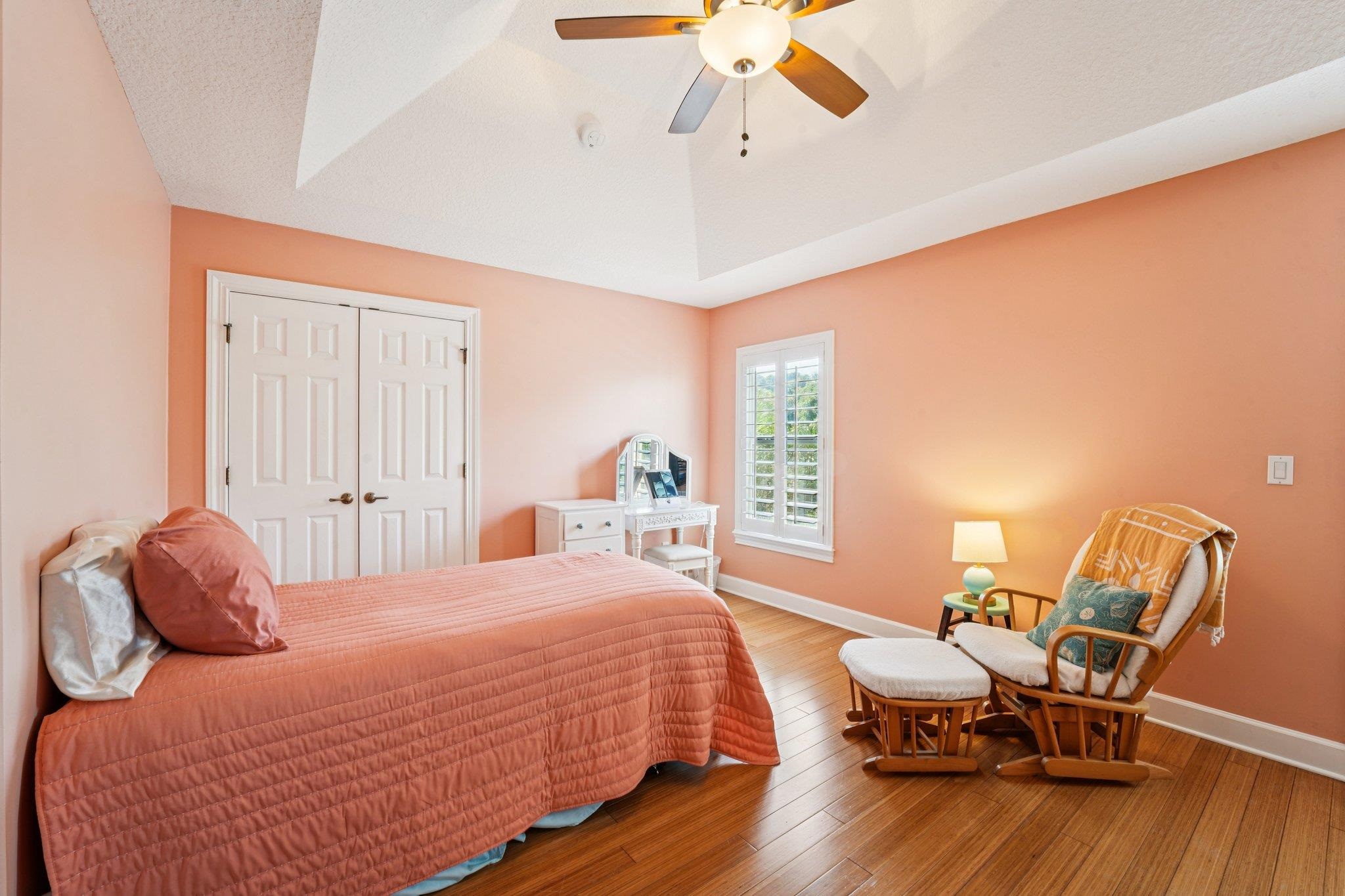 Image 34 of 60 For 4325 Palmetto St