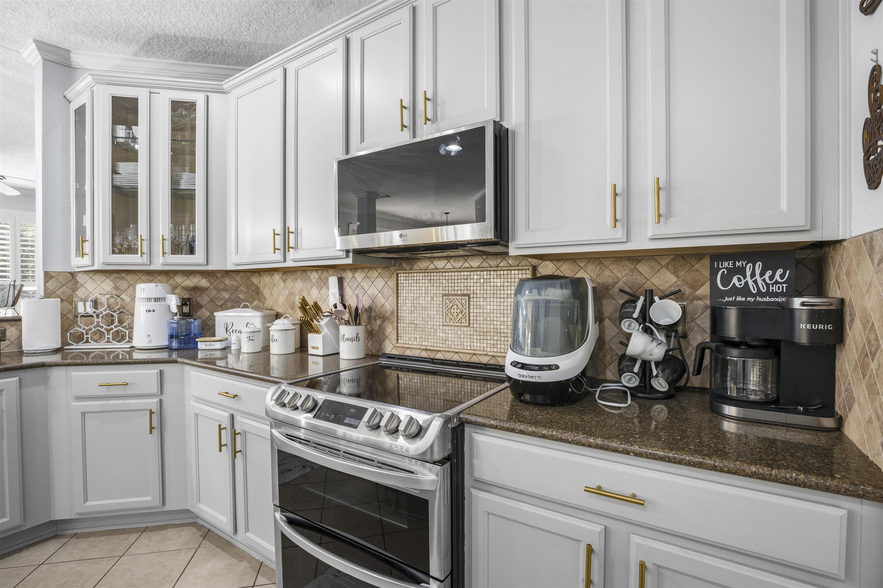 Image 19 of 62 For 3020 Atherley Rd