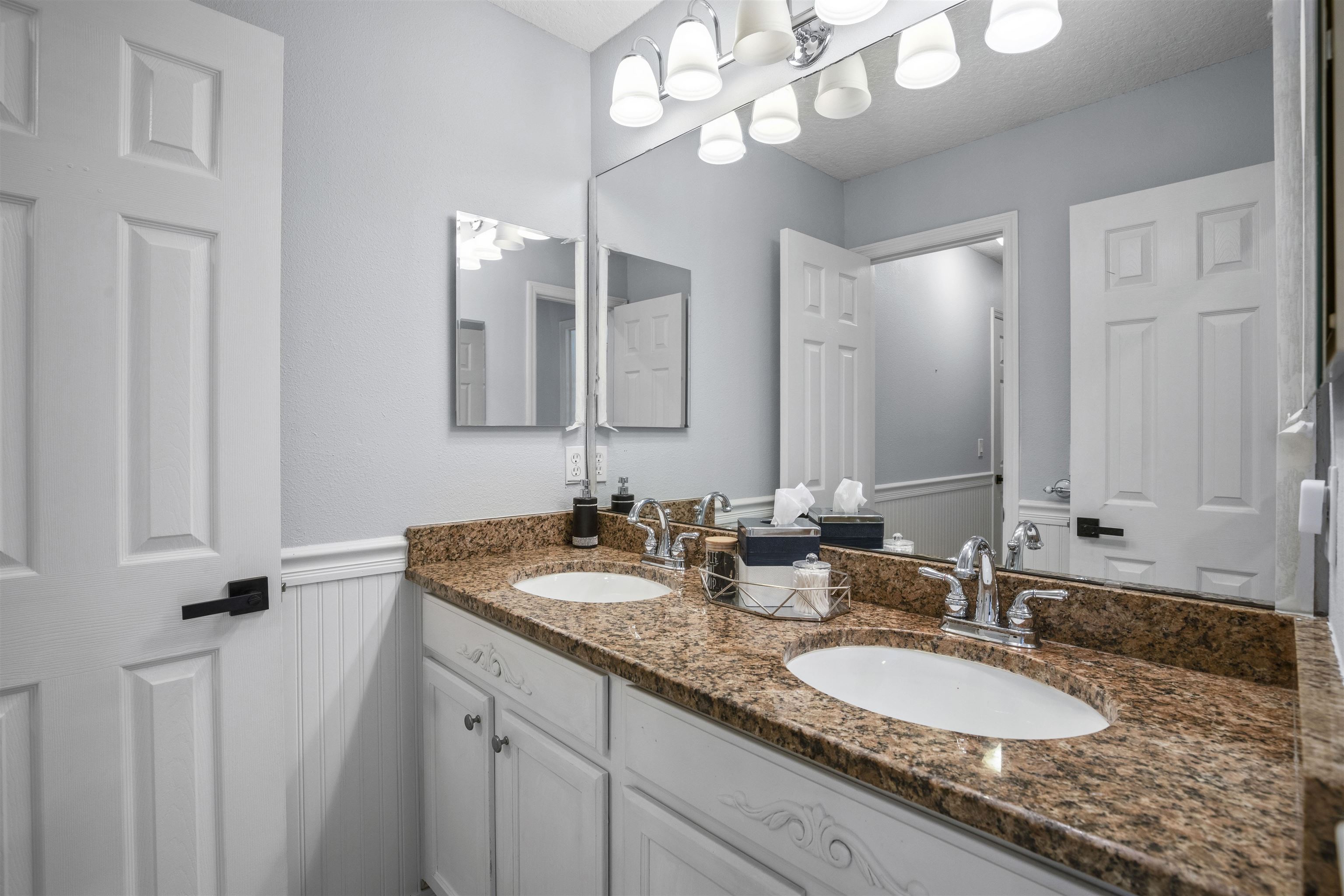 Image 30 of 62 For 3020 Atherley Rd