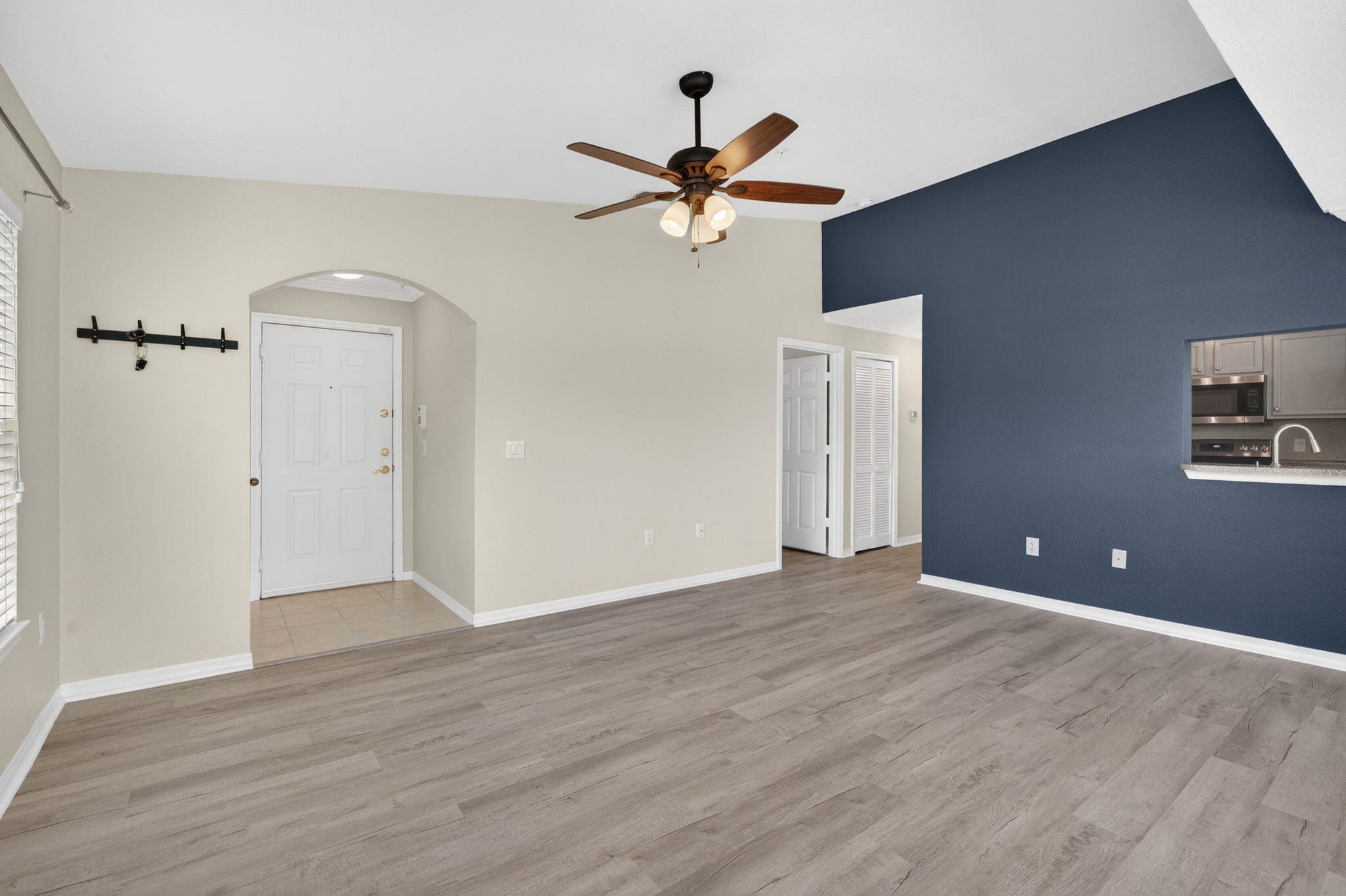 Image 10 of 78 For 7800 Point Meadows Dr  1338