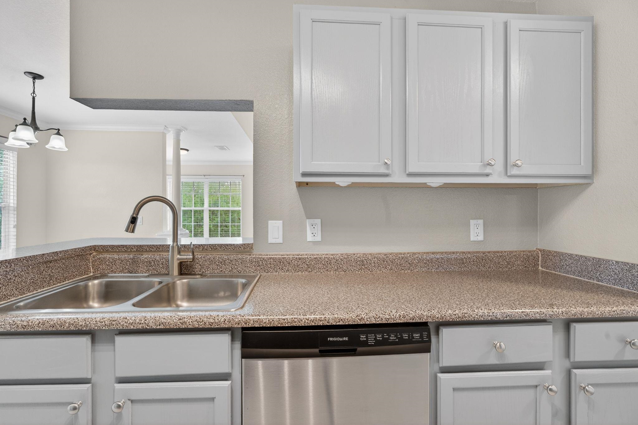 Image 18 of 78 For 7800 Point Meadows Dr  1338