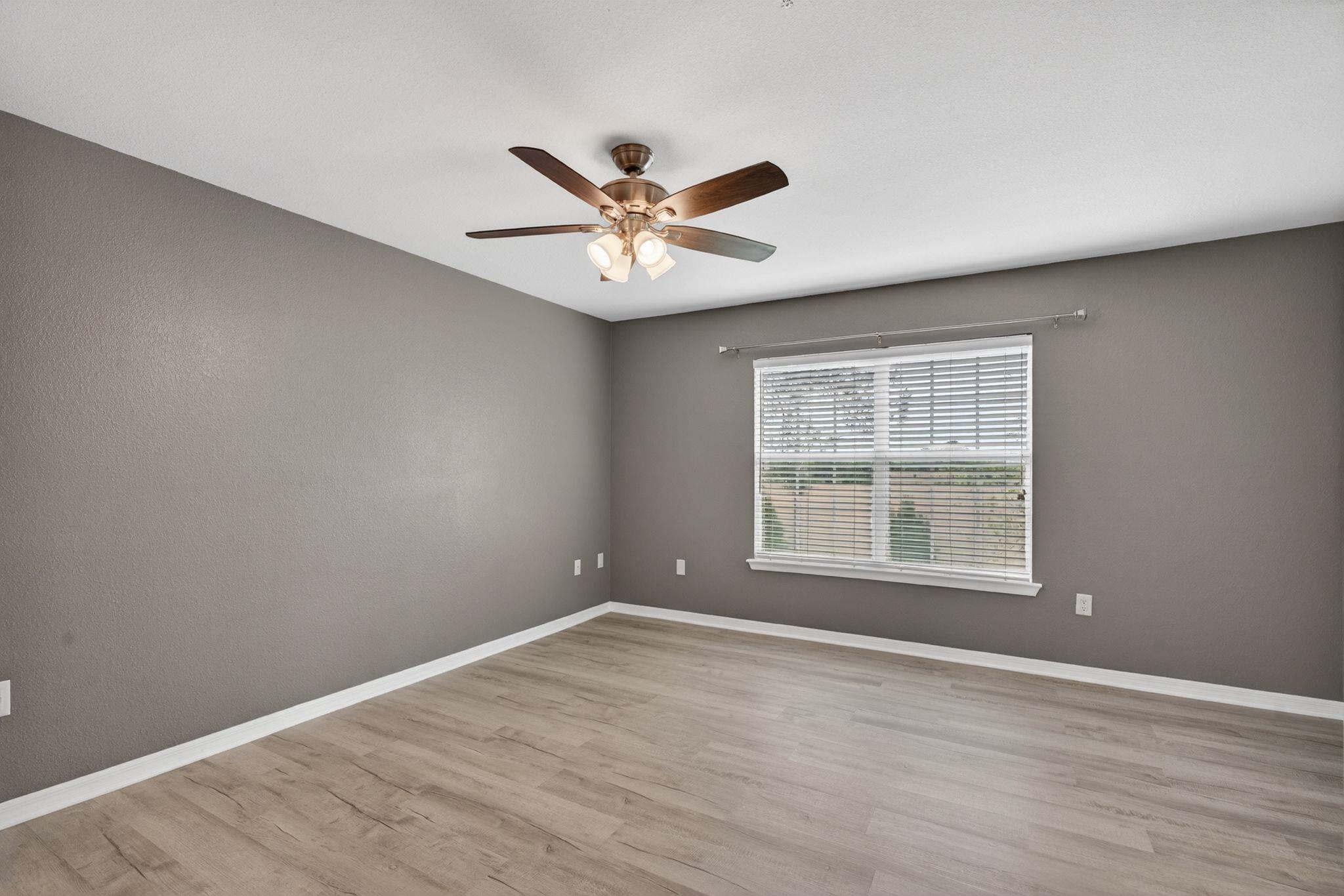 Image 26 of 78 For 7800 Point Meadows Dr  1338