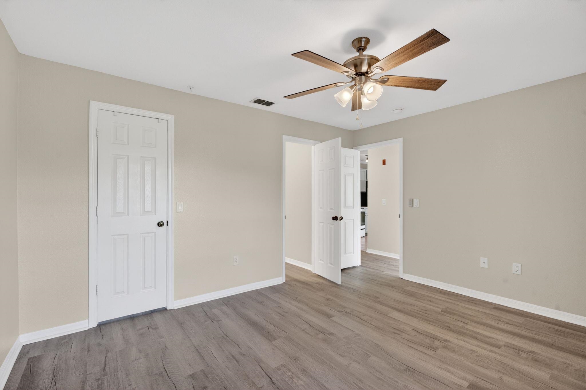 Image 30 of 78 For 7800 Point Meadows Dr  1338