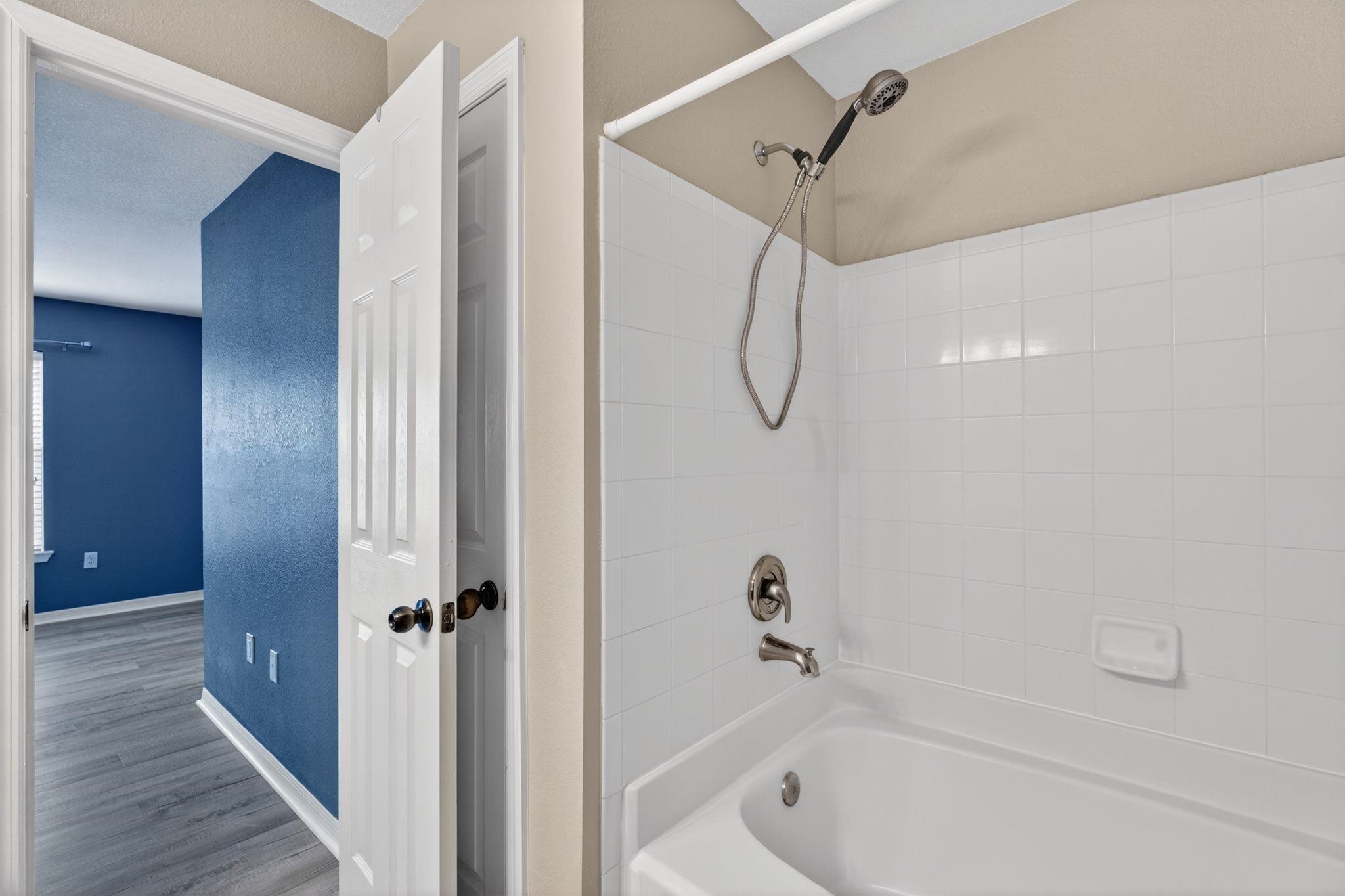 Image 34 of 78 For 7800 Point Meadows Dr  1338